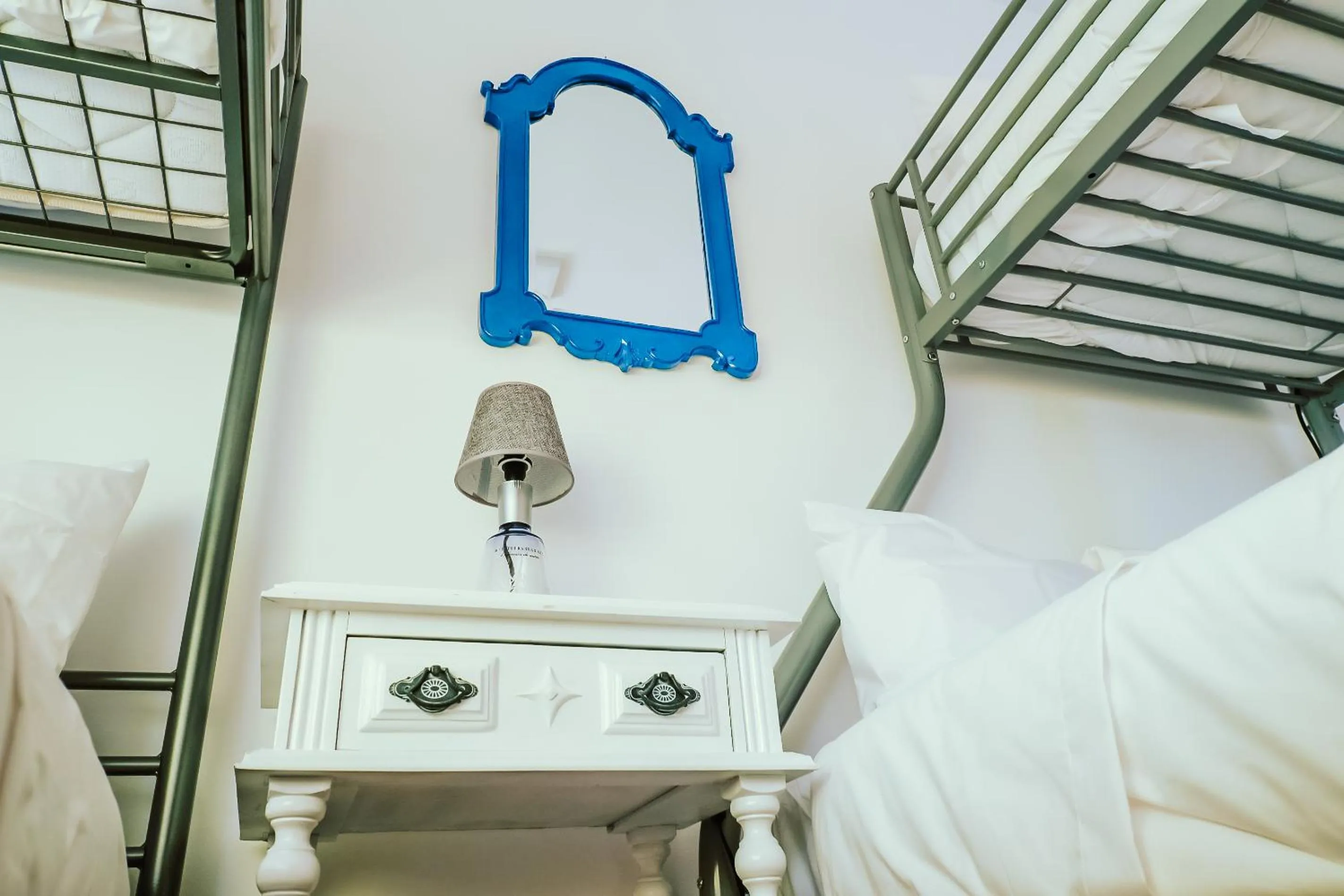 Bed in Help Yourself Hostels - Restelo