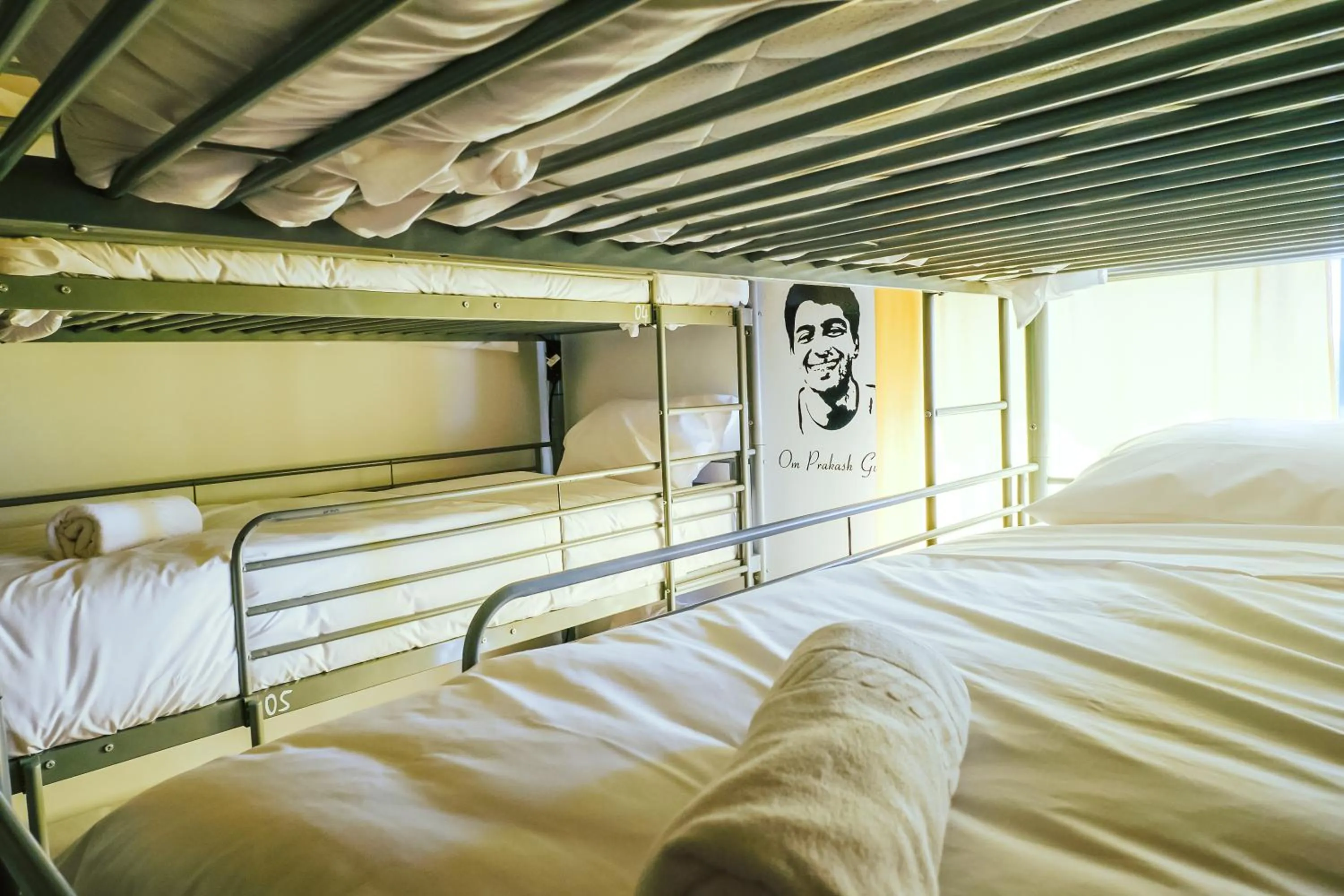 Decorative detail, Bed in Help Yourself Hostels - Restelo