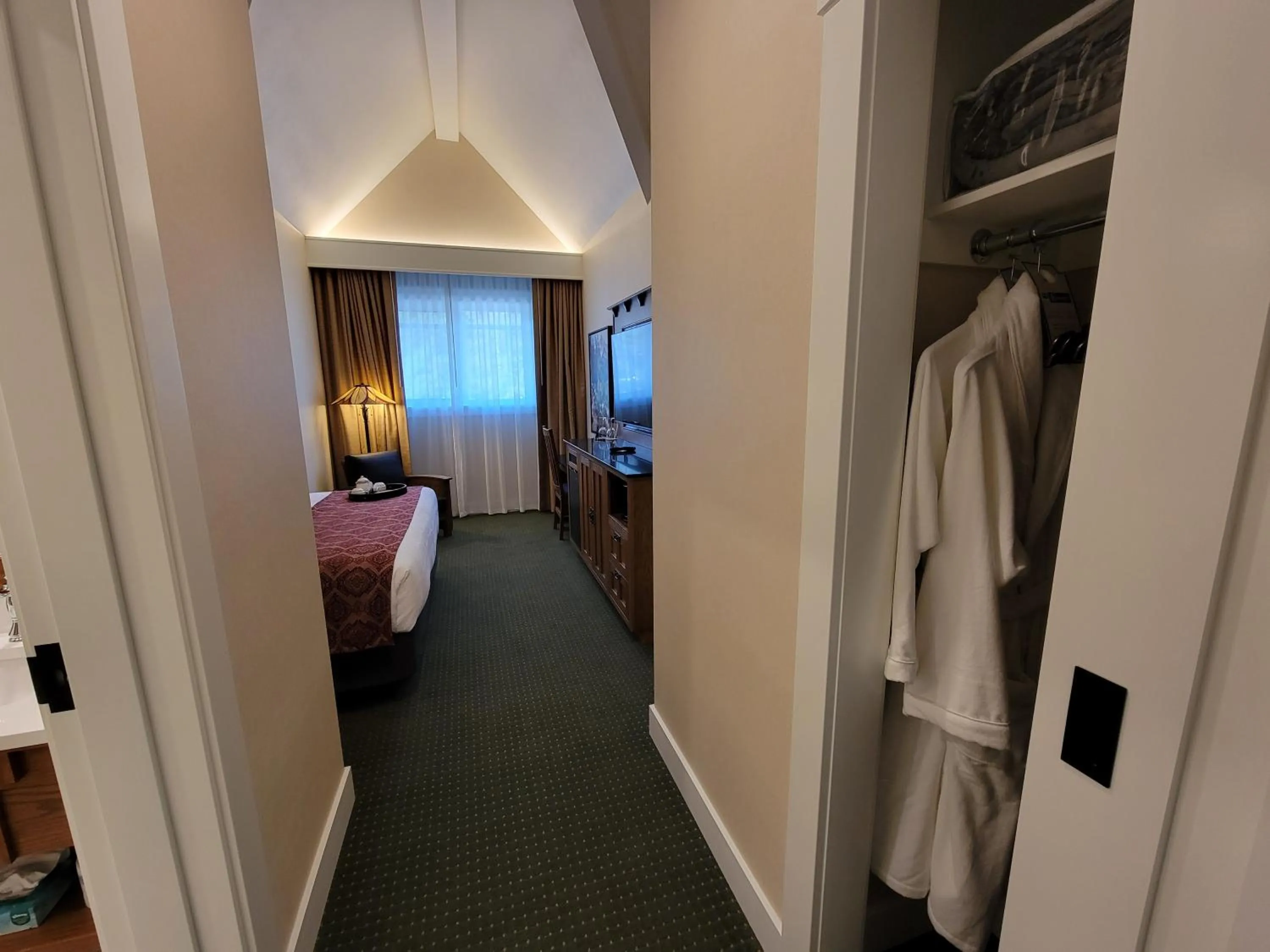 wardrobe in Kilmorey Lodge