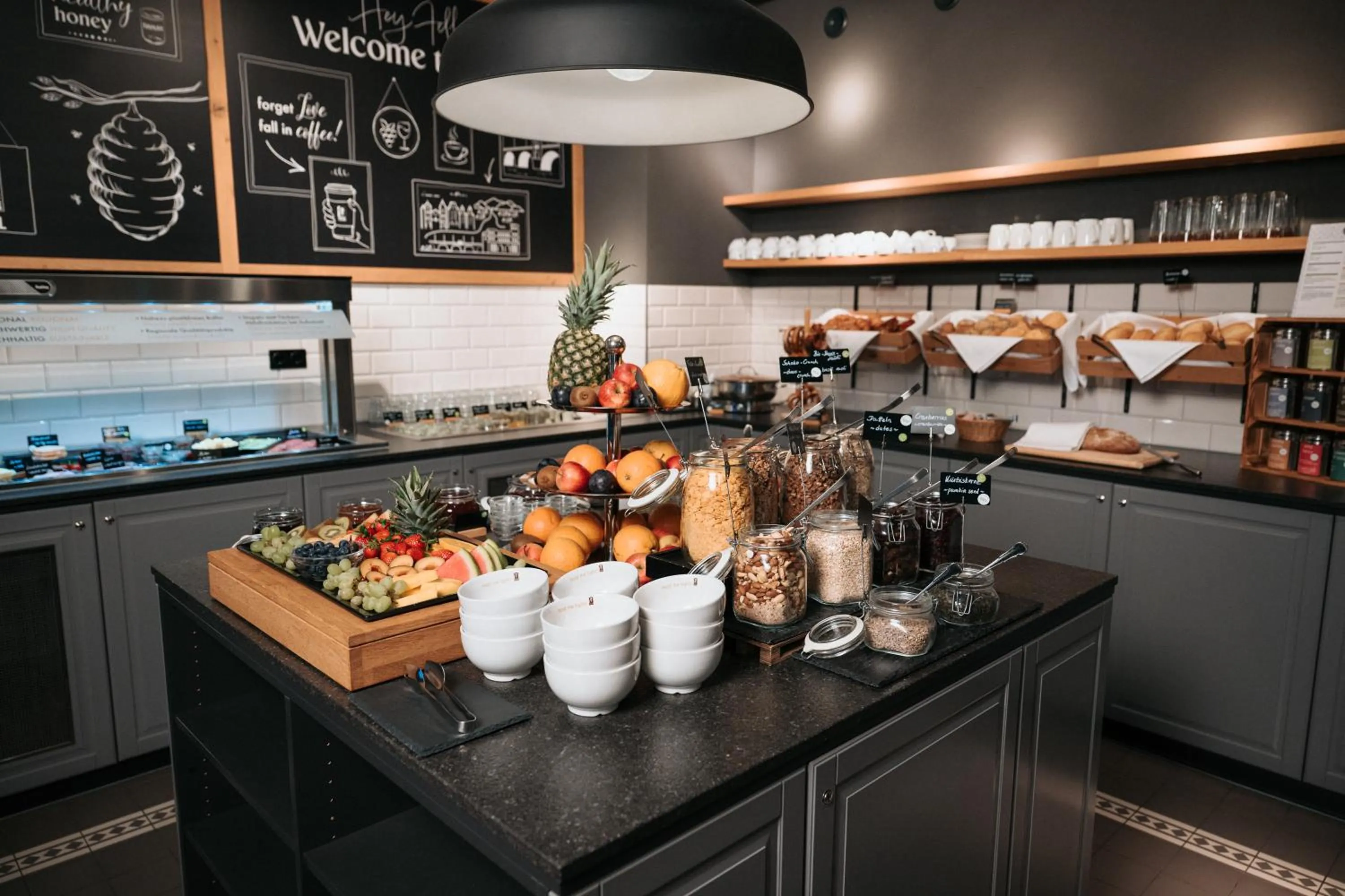 Breakfast in Coffee Fellows Hotel Trier