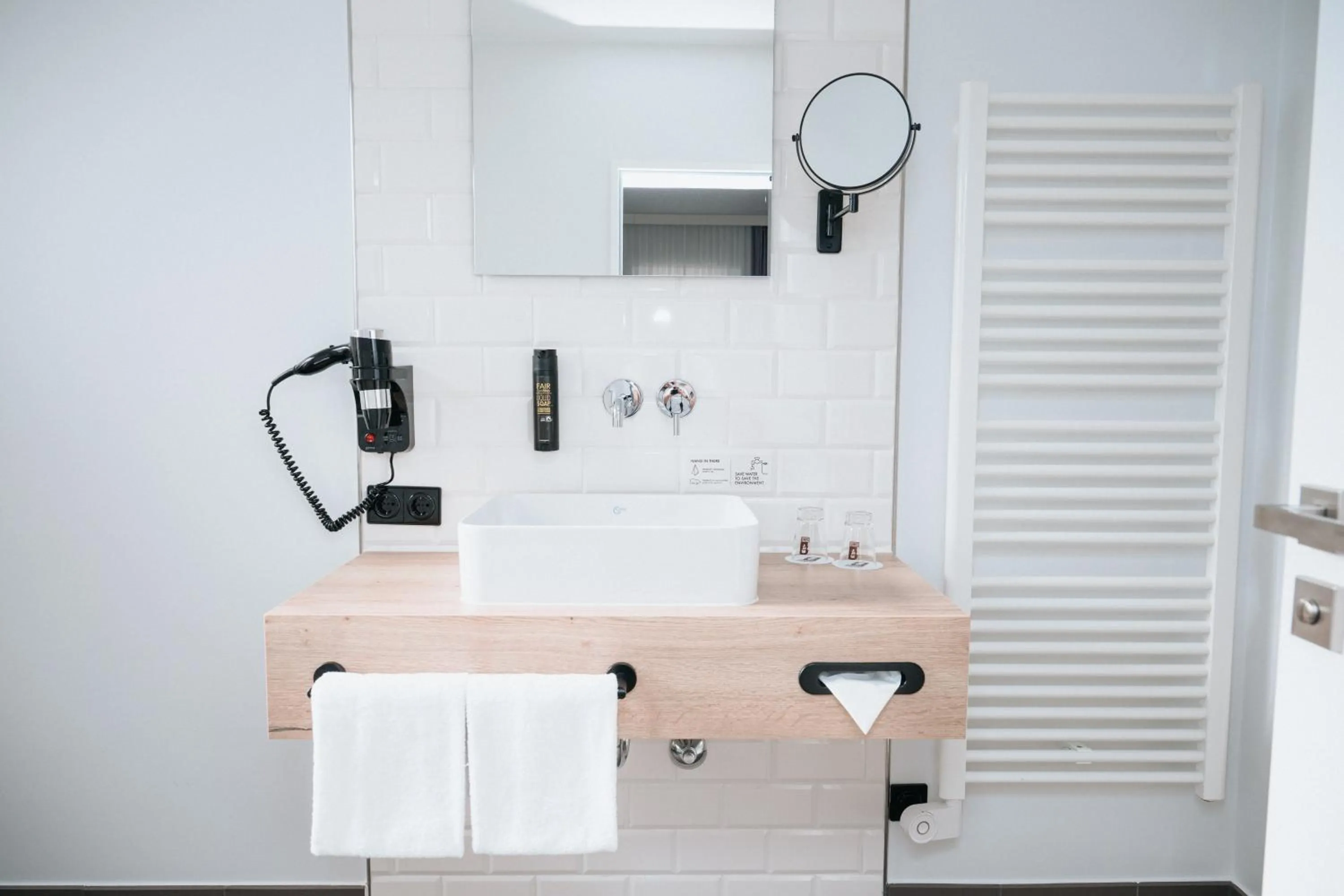 Bathroom in Coffee Fellows Hotel Trier