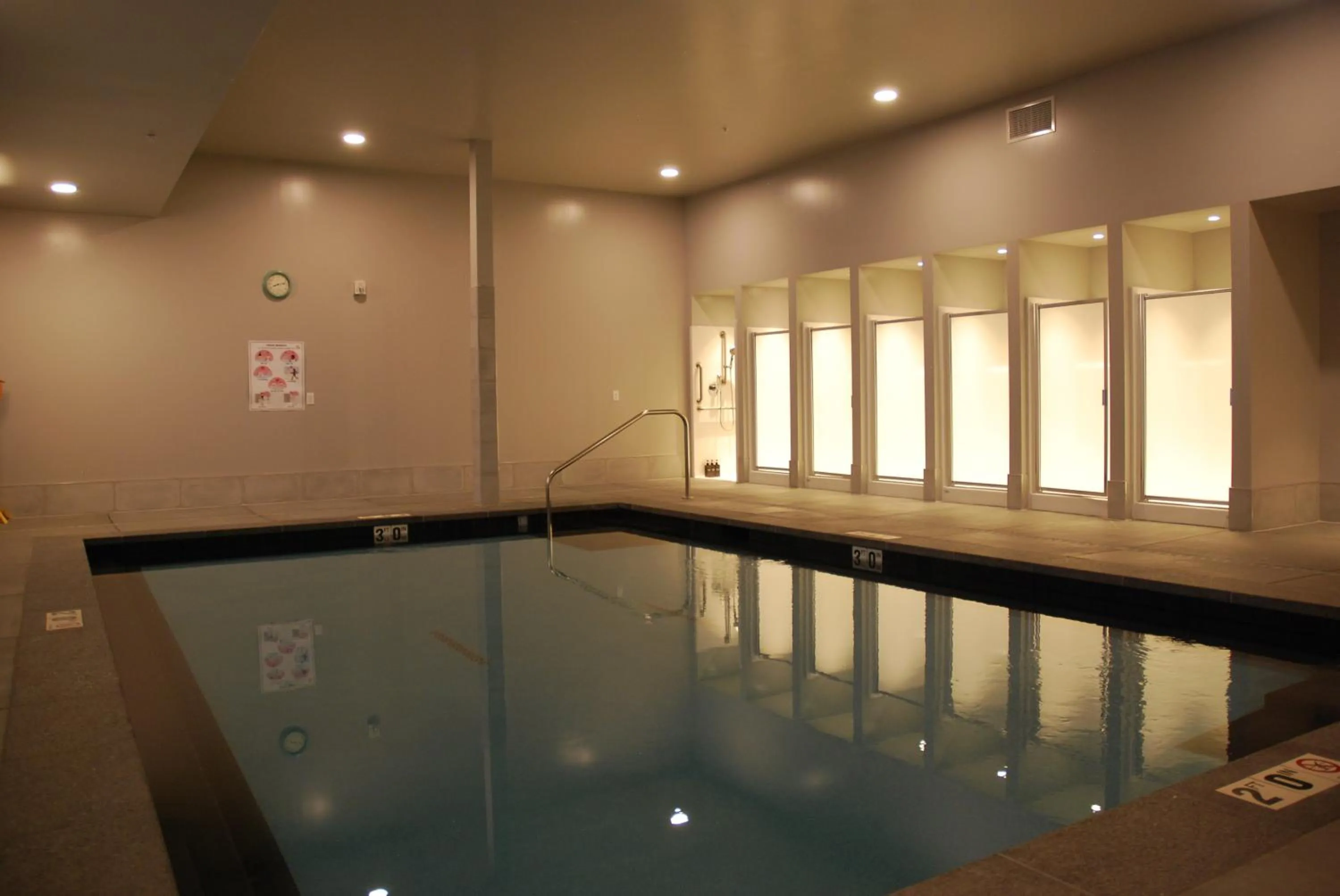 Hot Spring Bath in Cedartree Hotel Portland Hillsboro