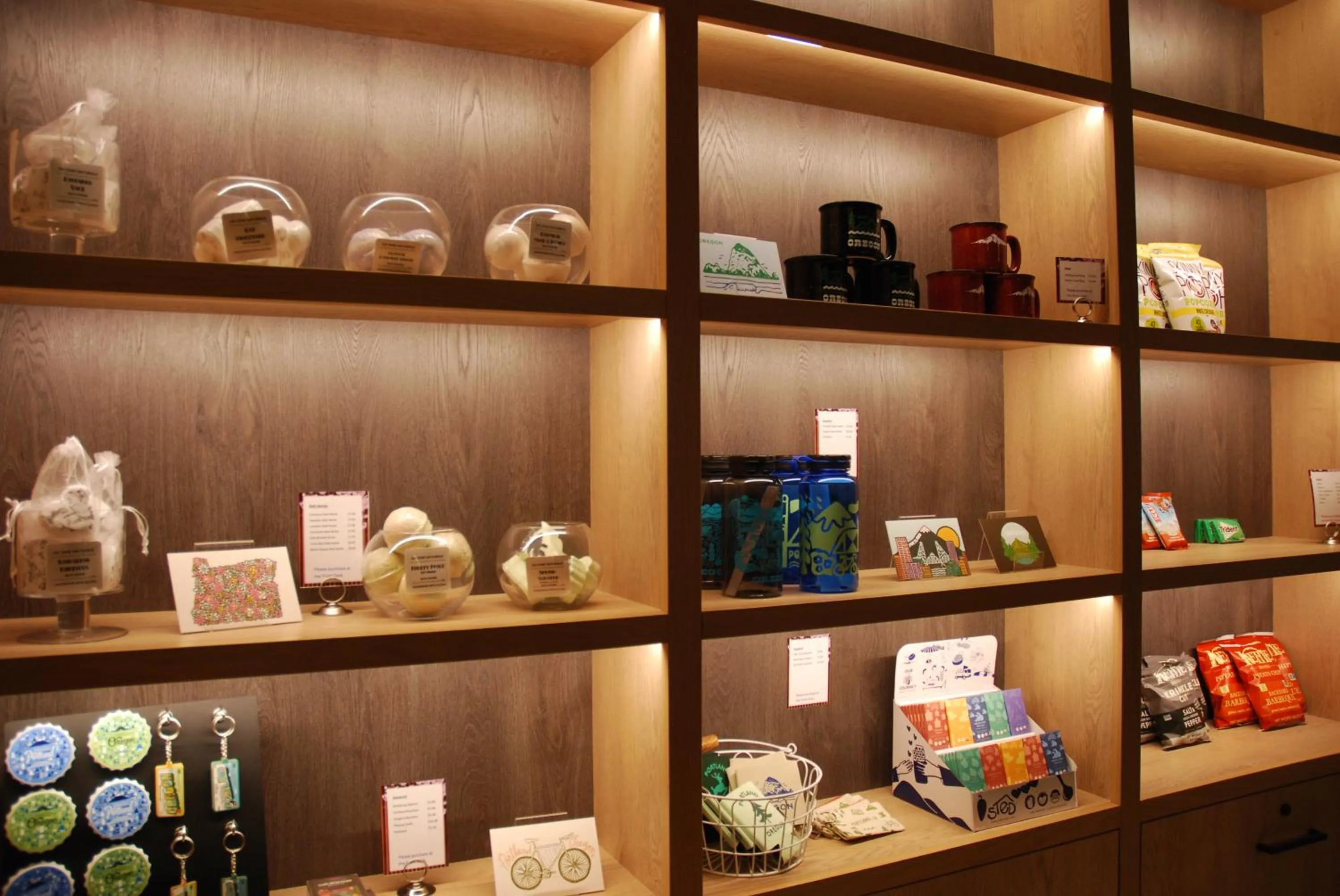 Cedartree Hotel Portland Hillsboro