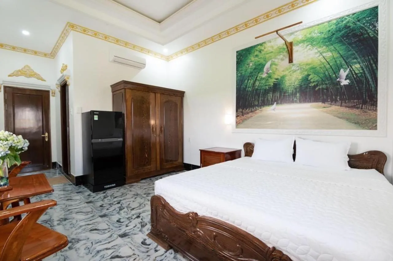 Bed in Little Saigon Hotel