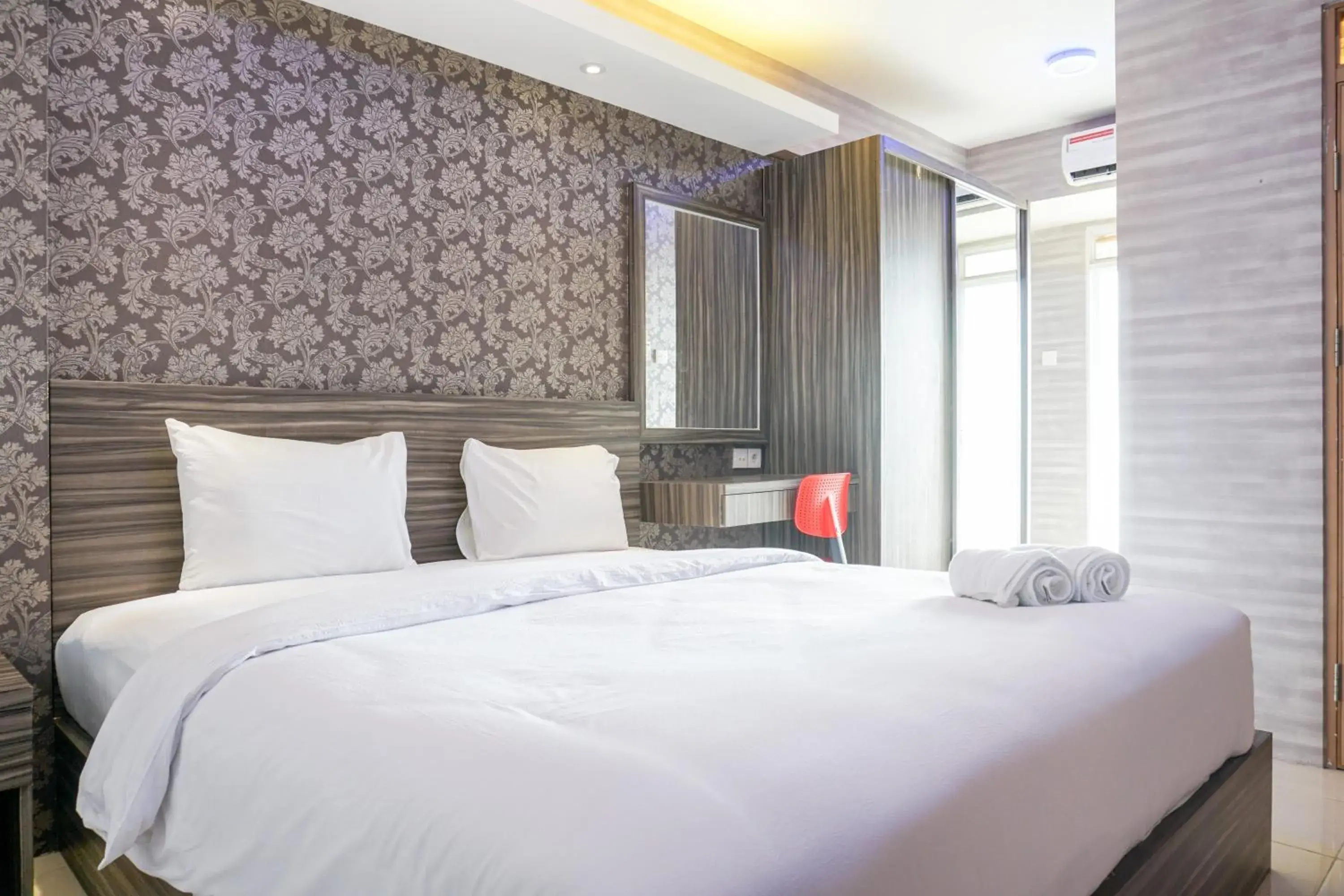 Comfortable 3BR Apartment at Green Palm Residences By Travelio Comfortable 3BR Apartment at Green Palm Residences By Travelio