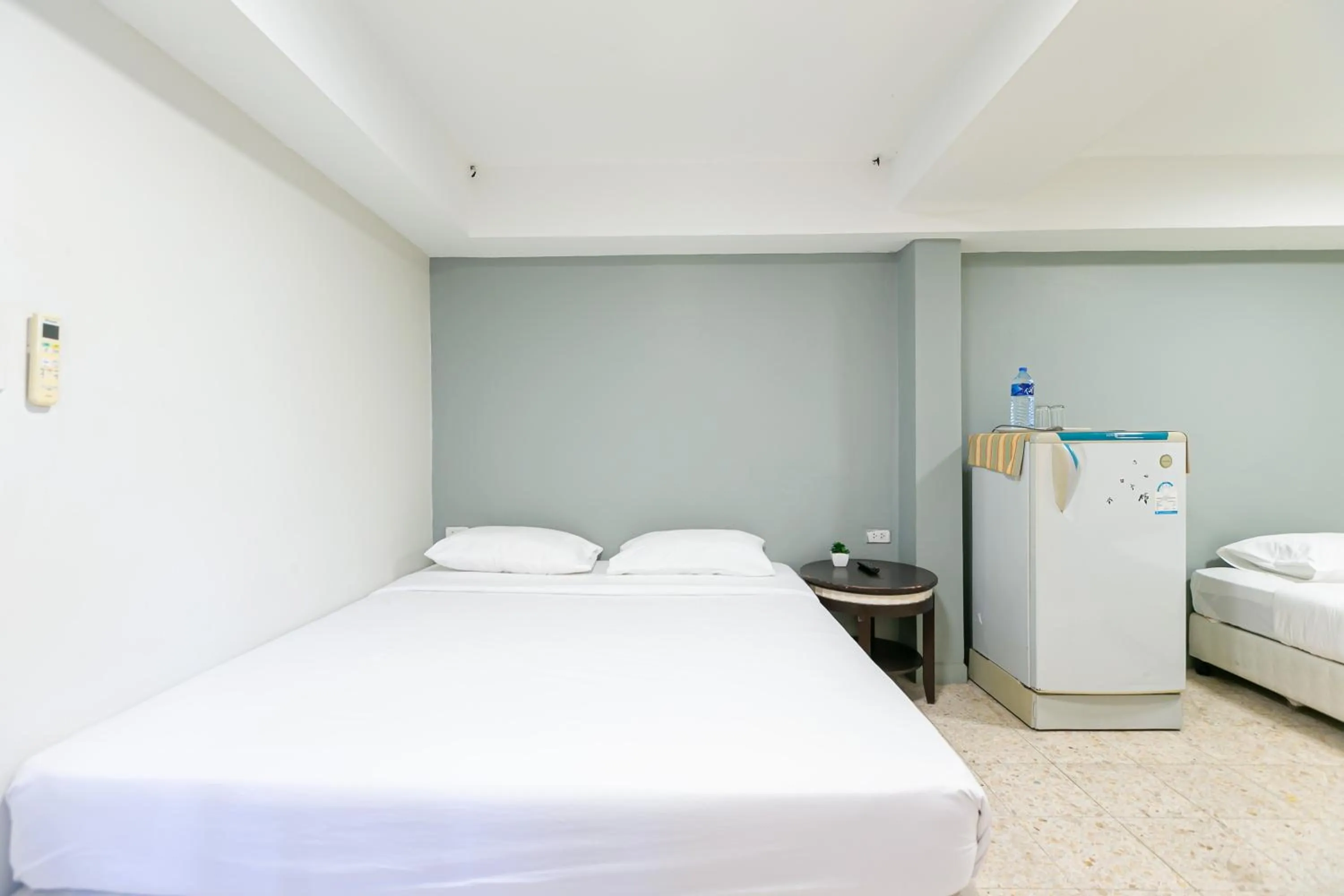 Bed in Wong Amat House