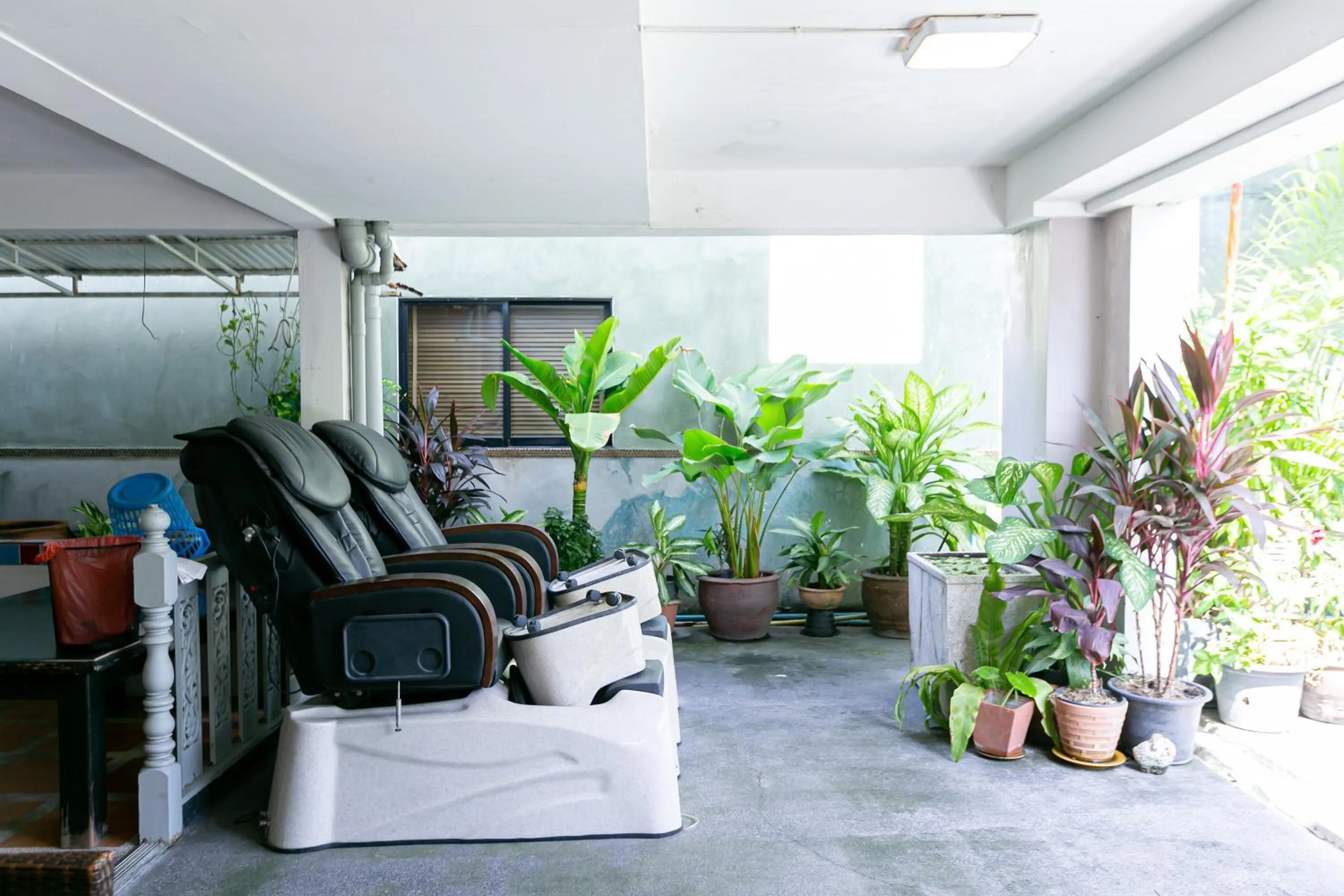 Living room in Wong Amat House