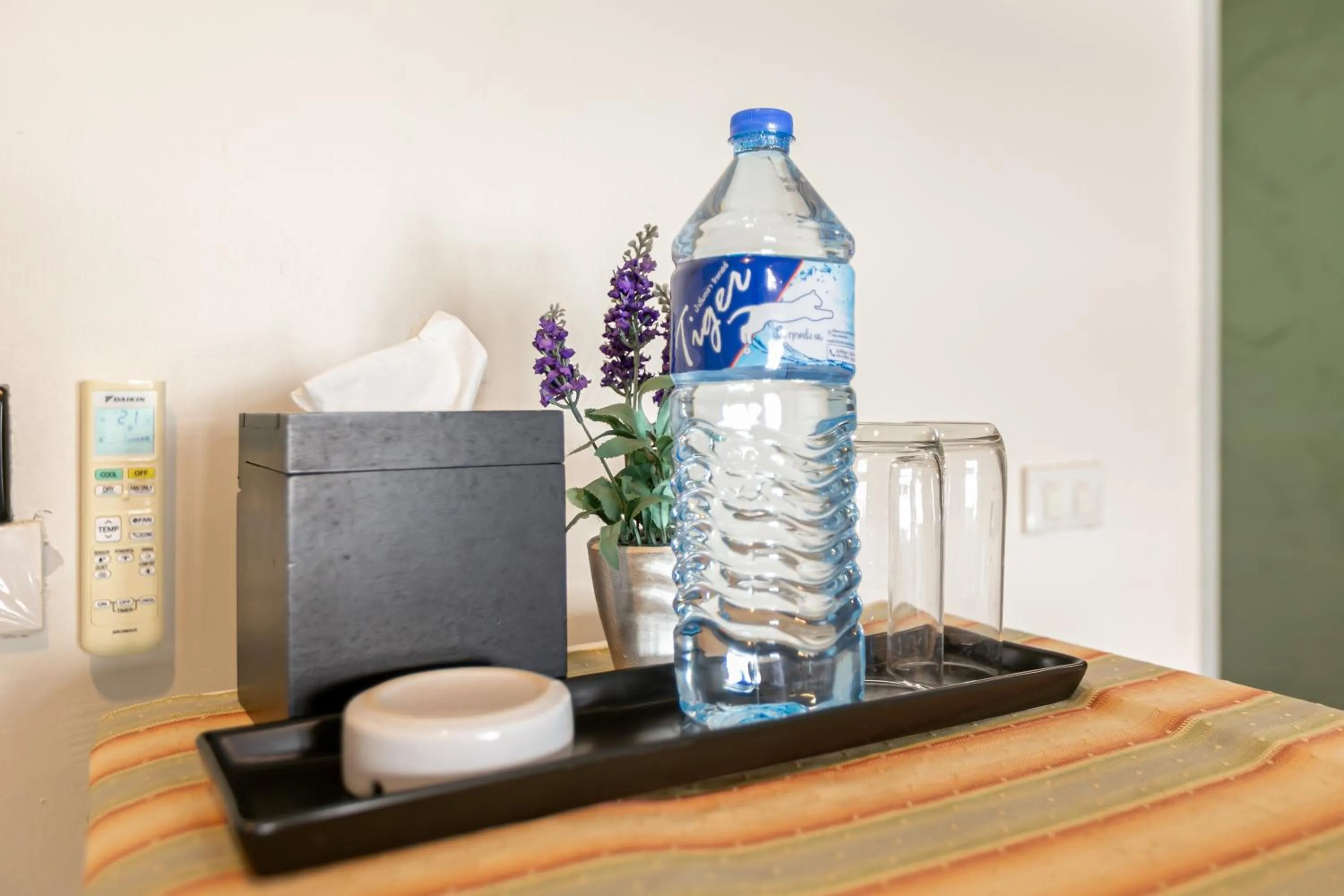 Photo of the whole room in Wong Amat House