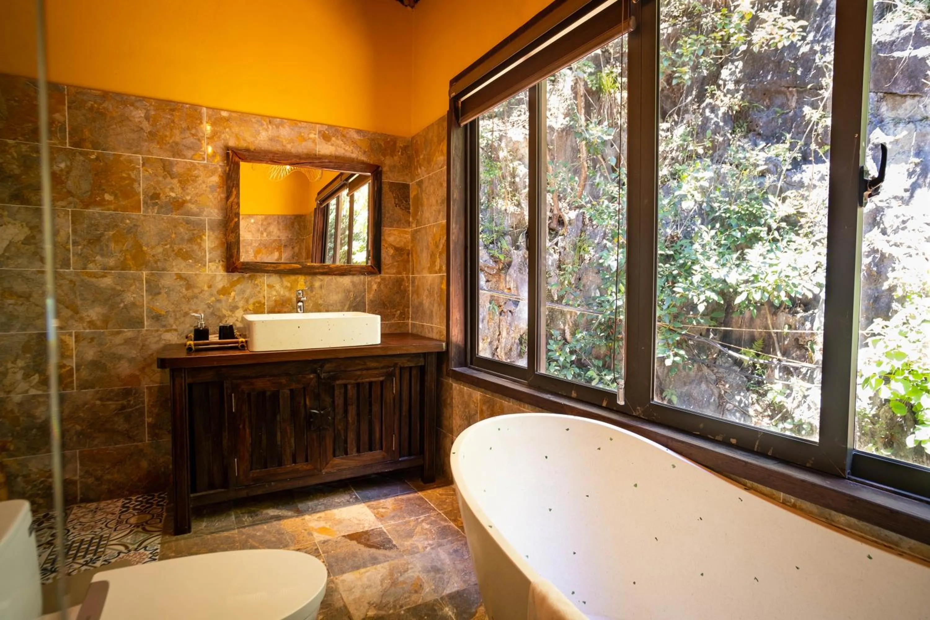 Toilet in Trang An Ecolodge