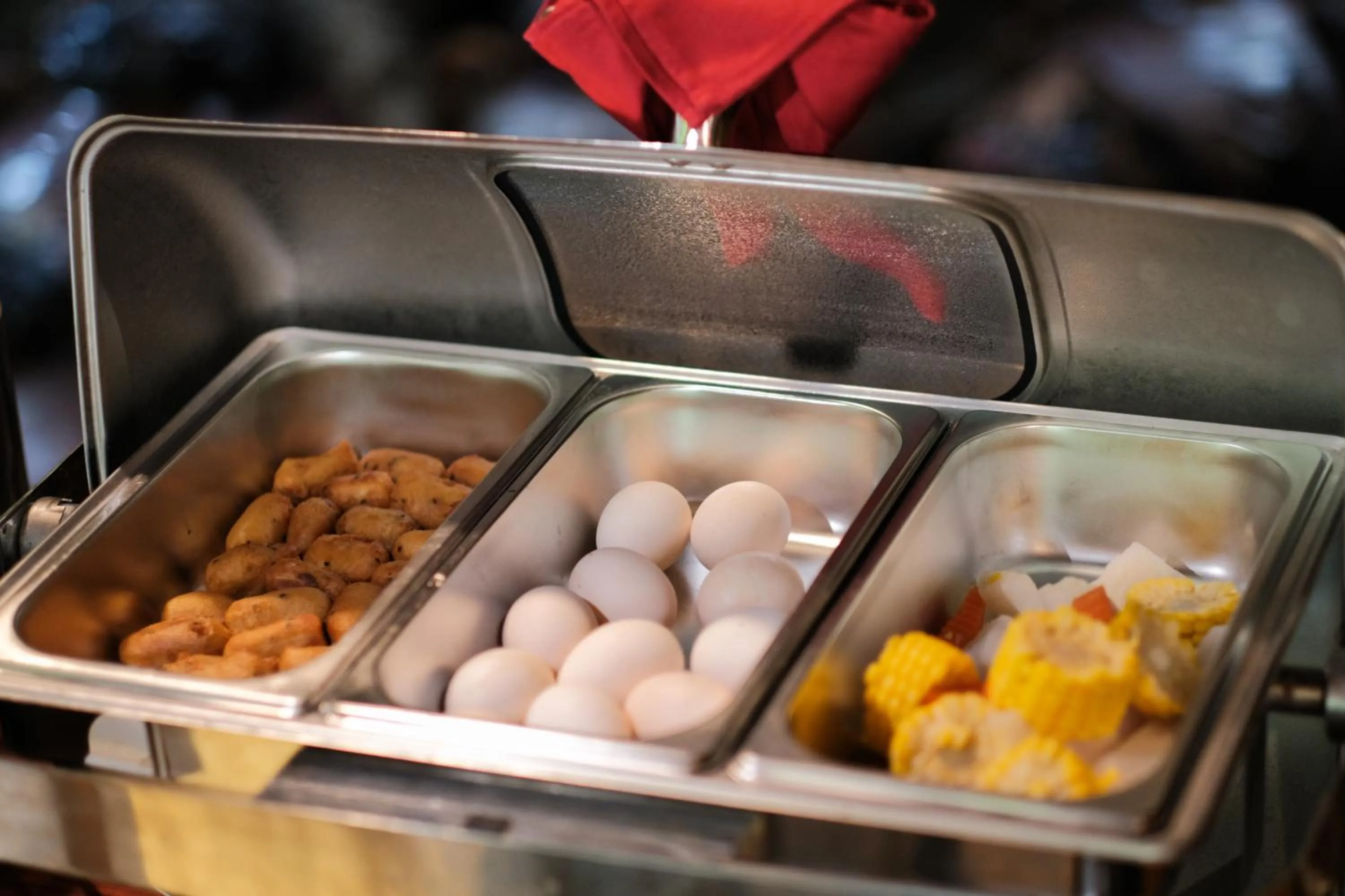 Buffet breakfast in Trang An Ecolodge