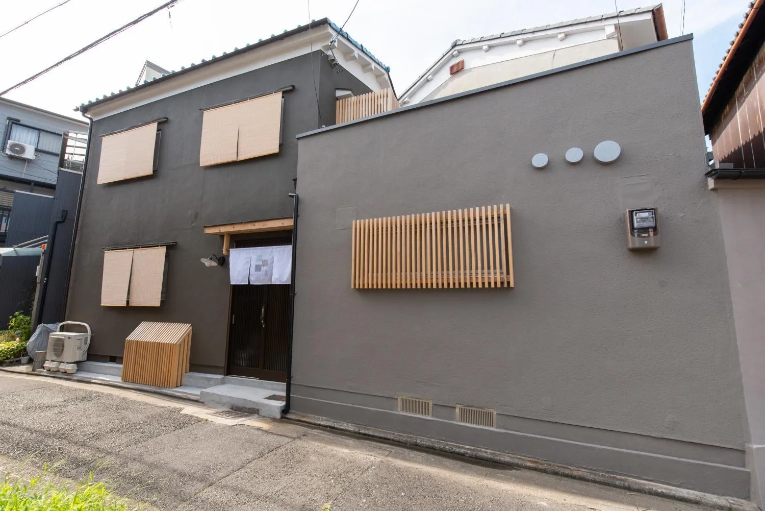 Property building in REN Kitamatsunoki