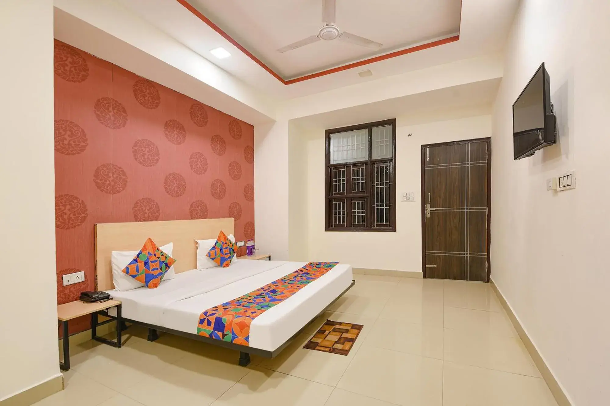 Deluxe Room - single occupancy in FabHotel Blue Stone Deluxe Room - single occupancy in FabHotel Blue Stone