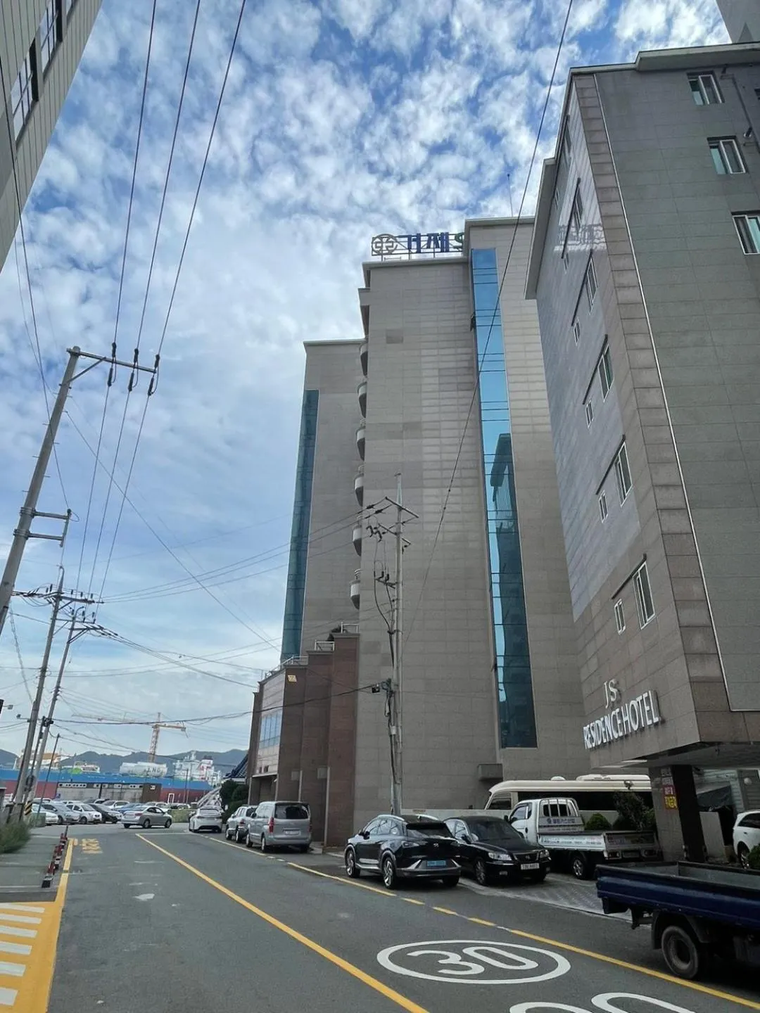 Property building in JS Residence Hotel Okpo