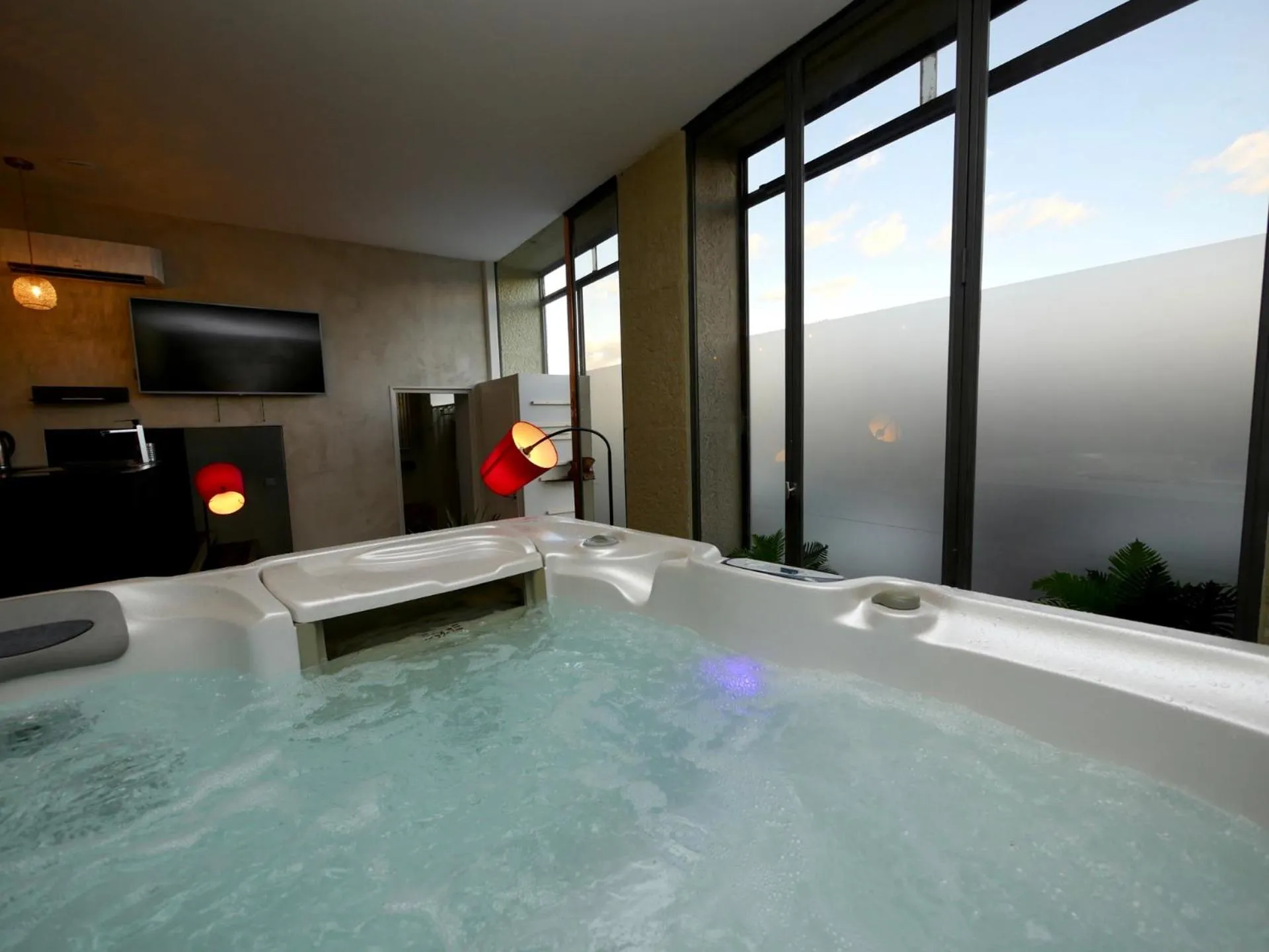 Appartement spa privatif Grenoble At Home Spa