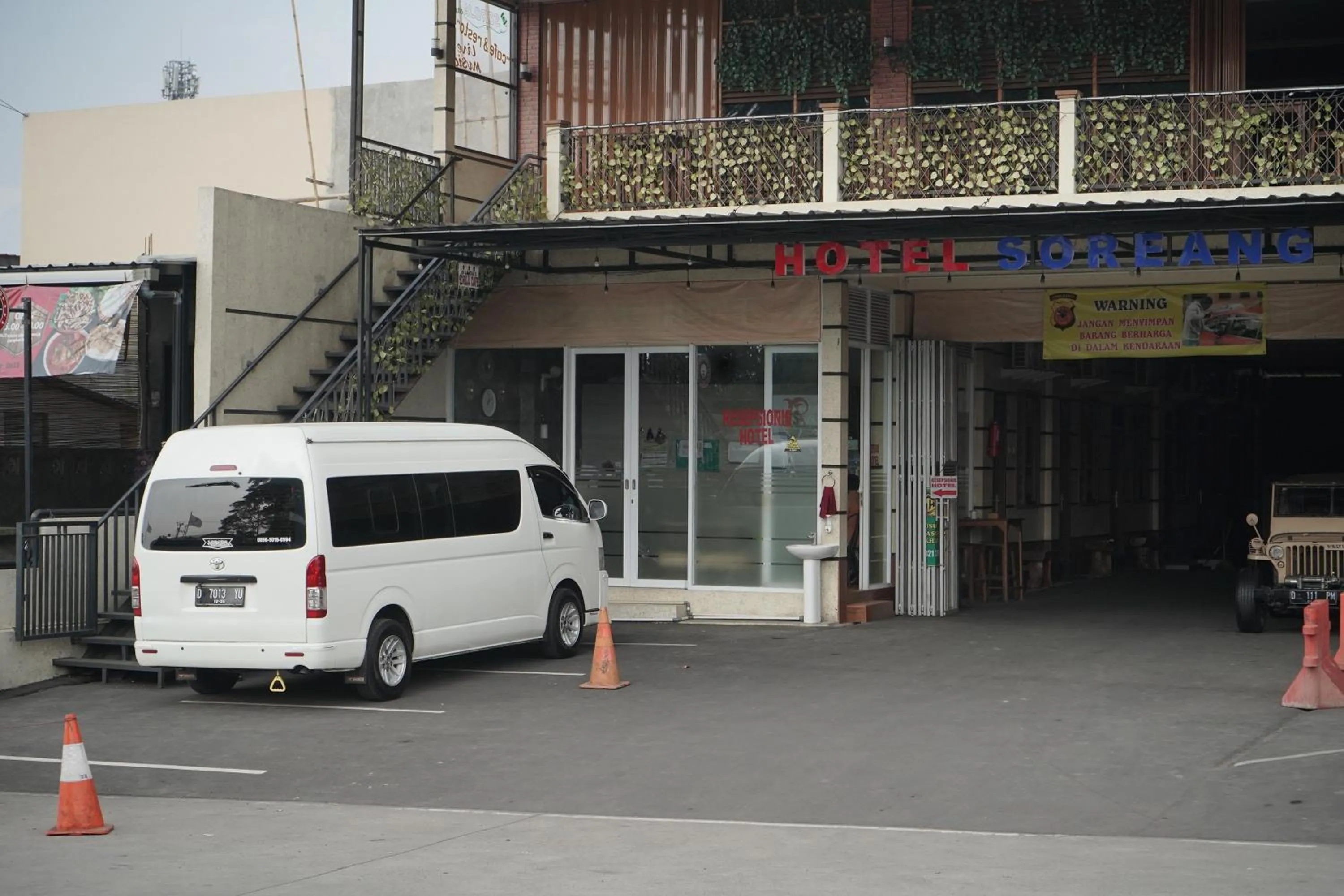 Parking in Hotel Soreang