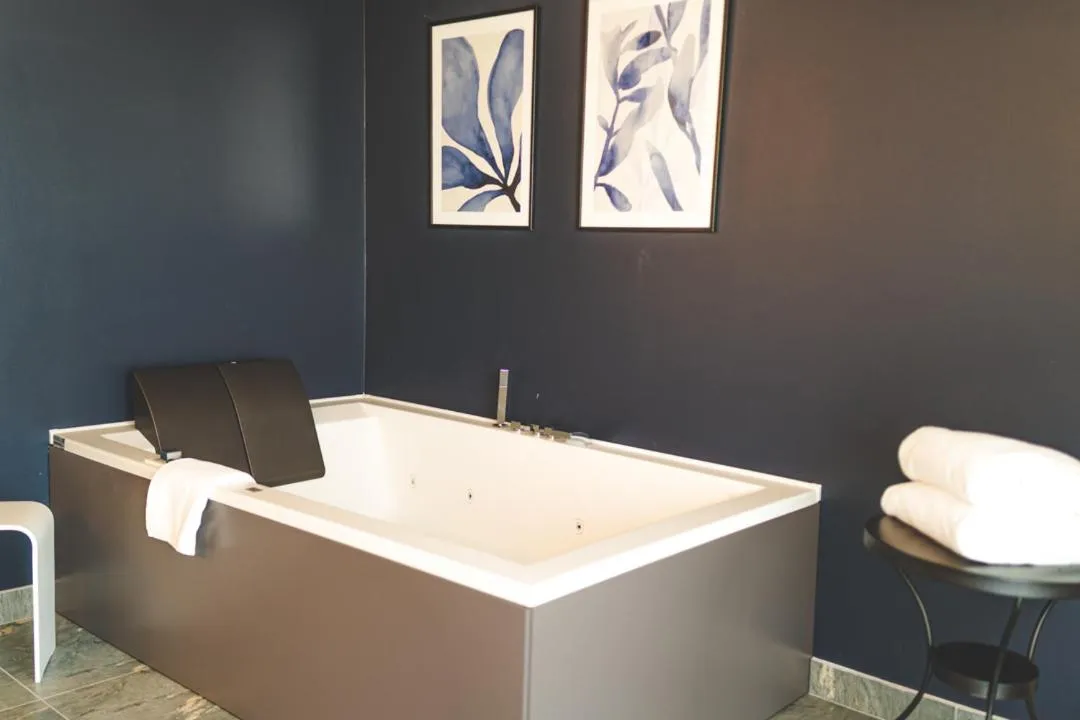 Albamarina Residence