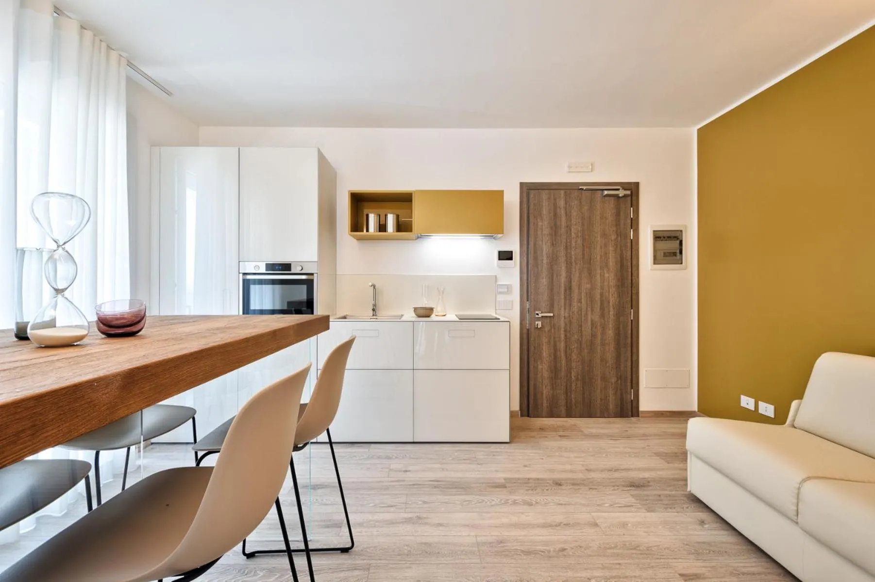 Kitchen or kitchenette in Albamarina Residence