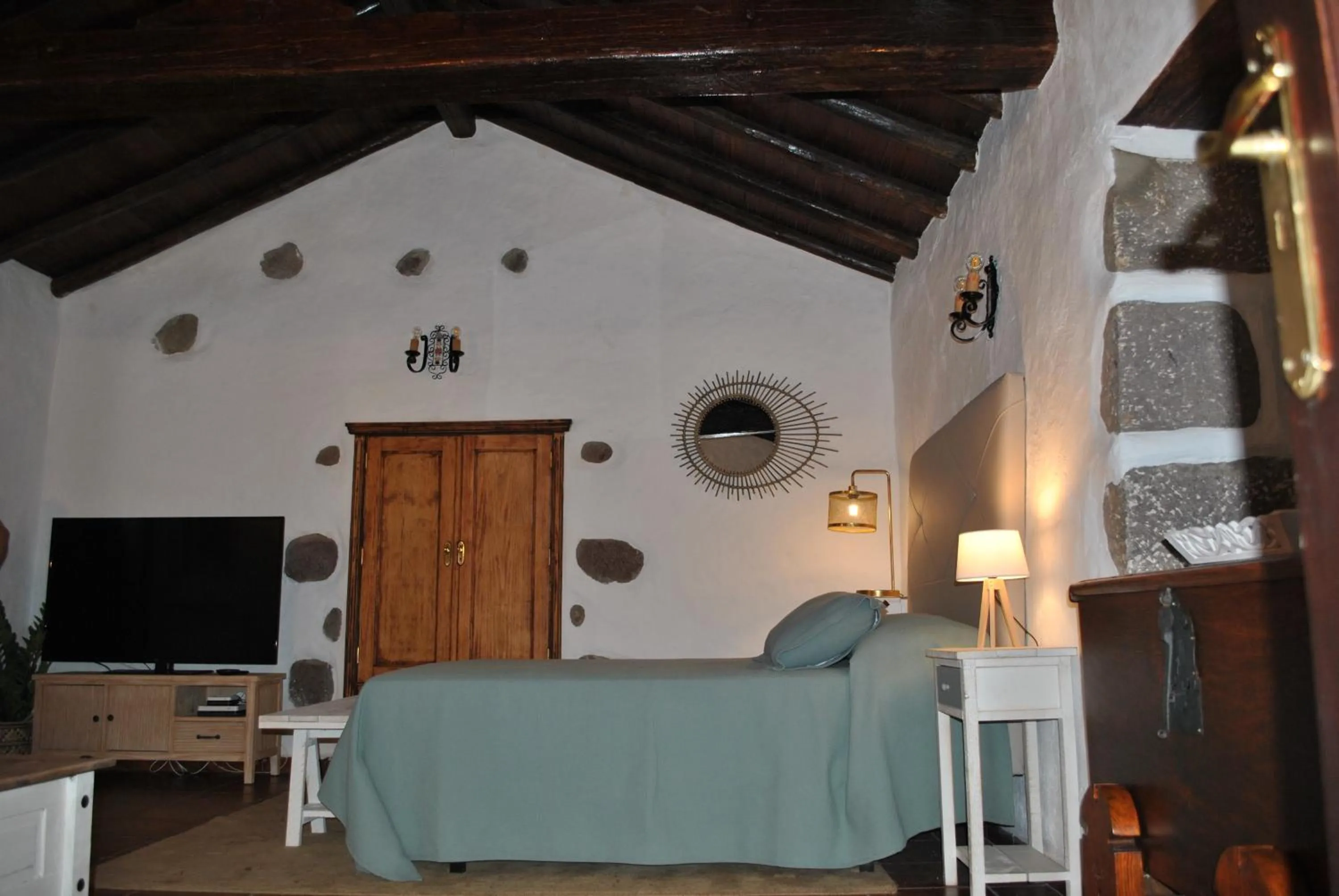 Seating area, Bed in RK La Casona de Tejeda