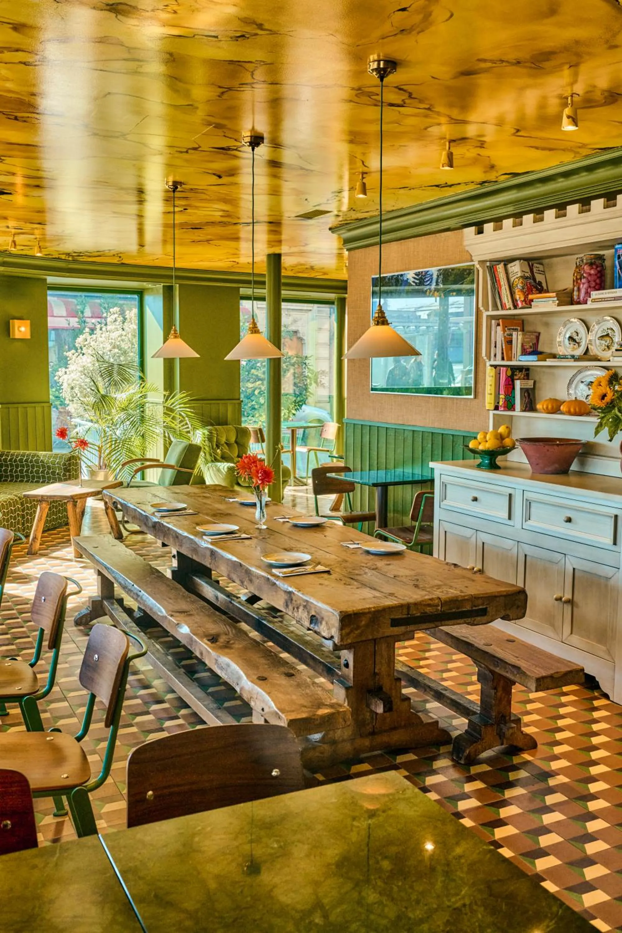 Restaurant/places to eat in Hôtel Les Deux Gares & Spa