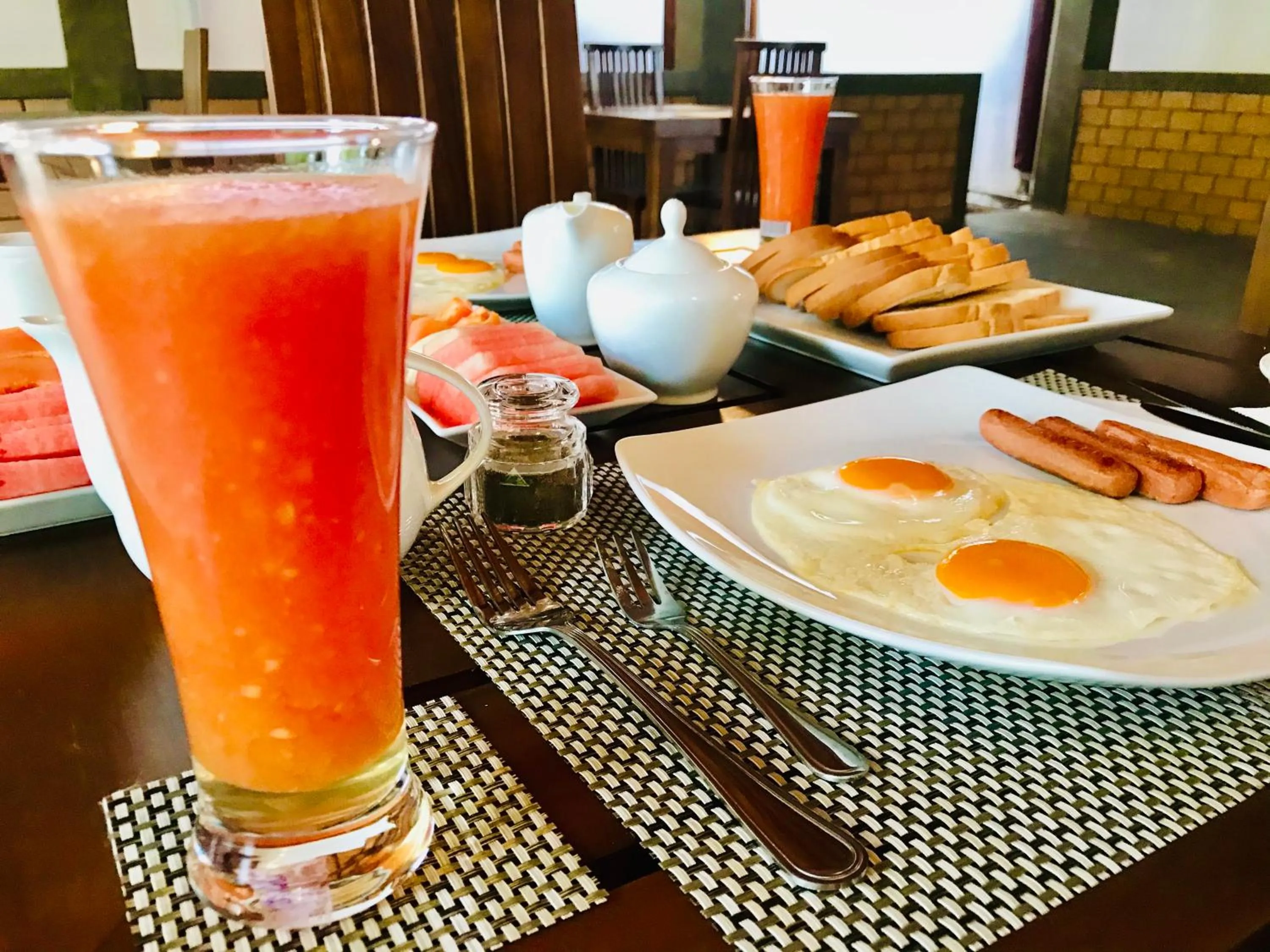 Food and drinks in Ravan Resort Tangalle