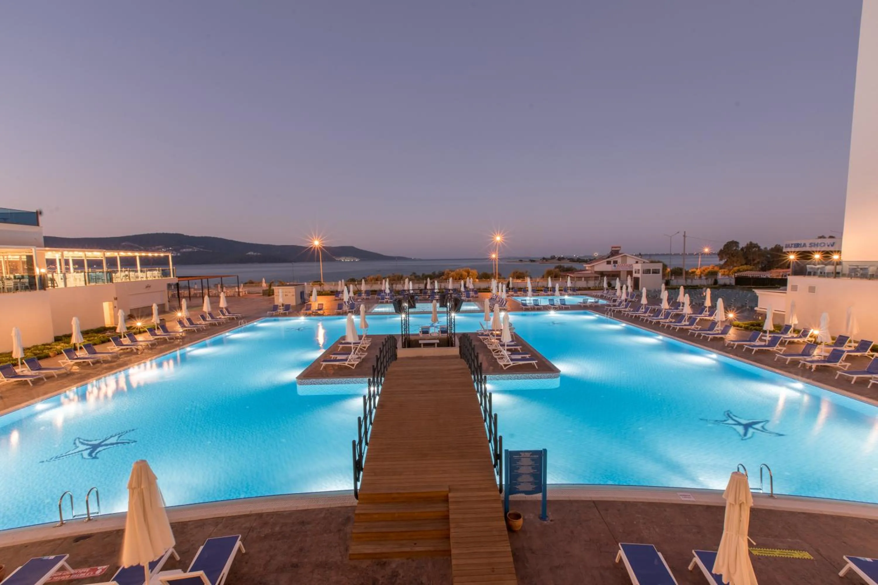 Natural landscape in Maxeria Blue Didyma