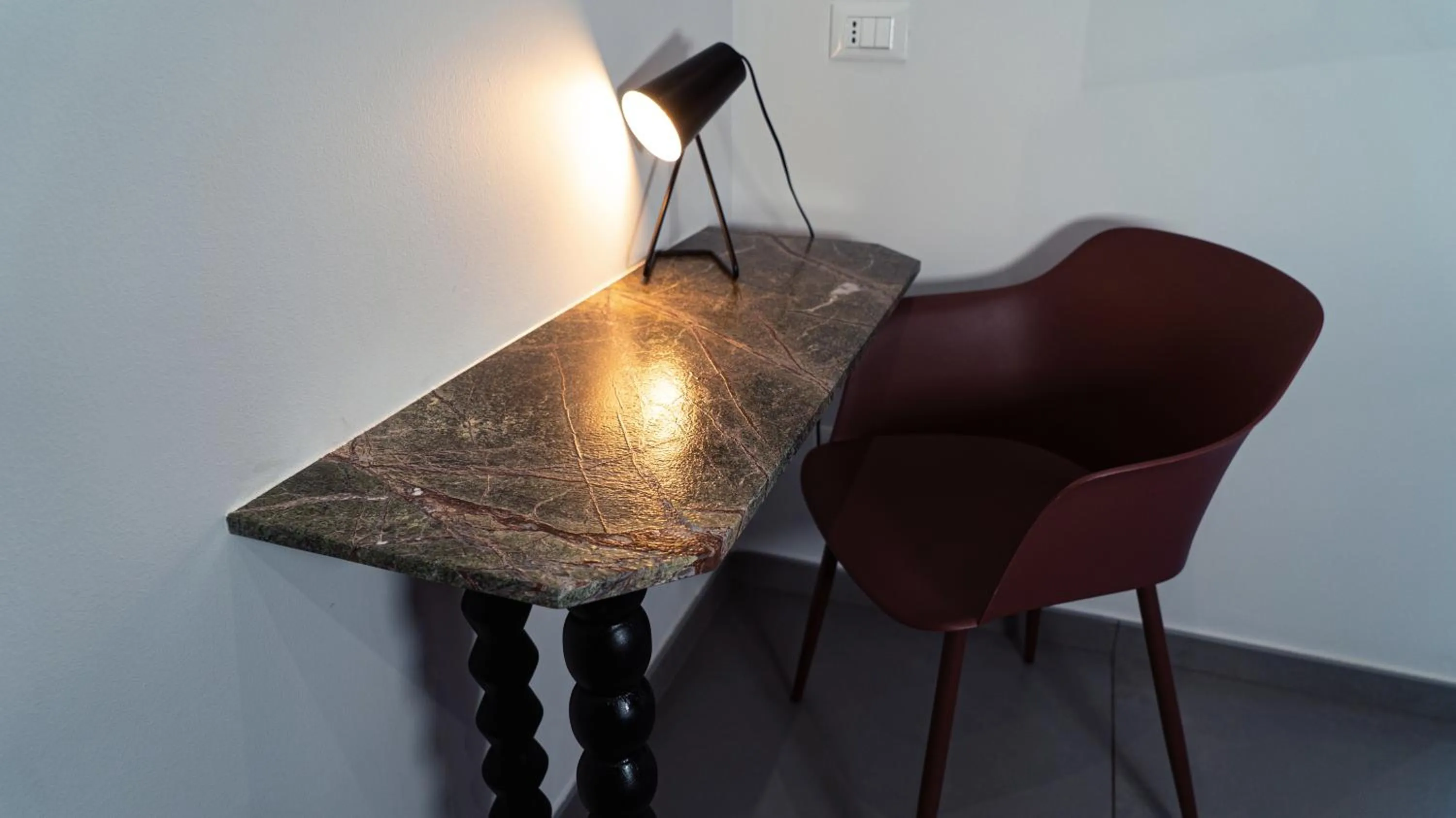 Seating area in Zefiro Suites