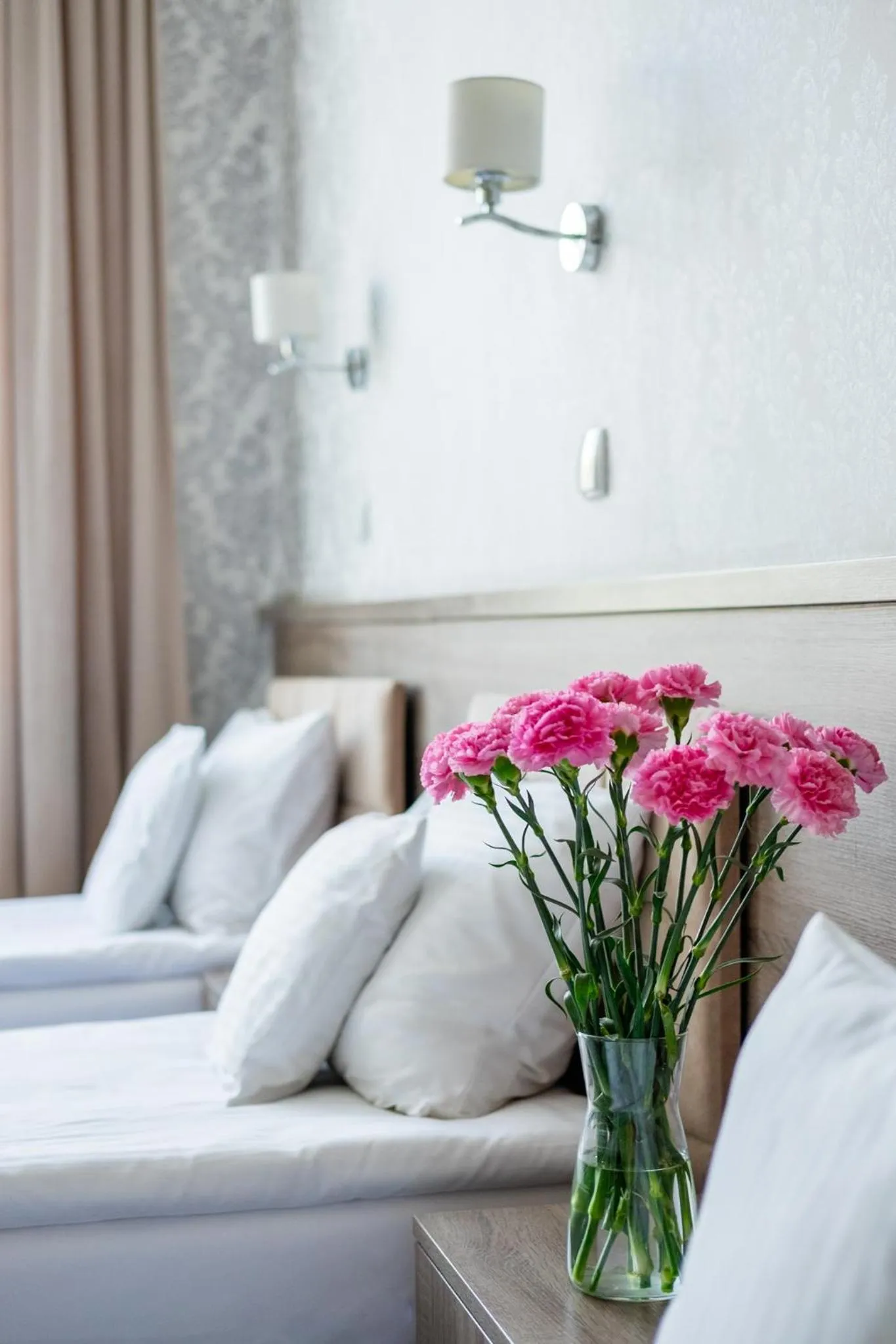 Bed in Hotel Maximum