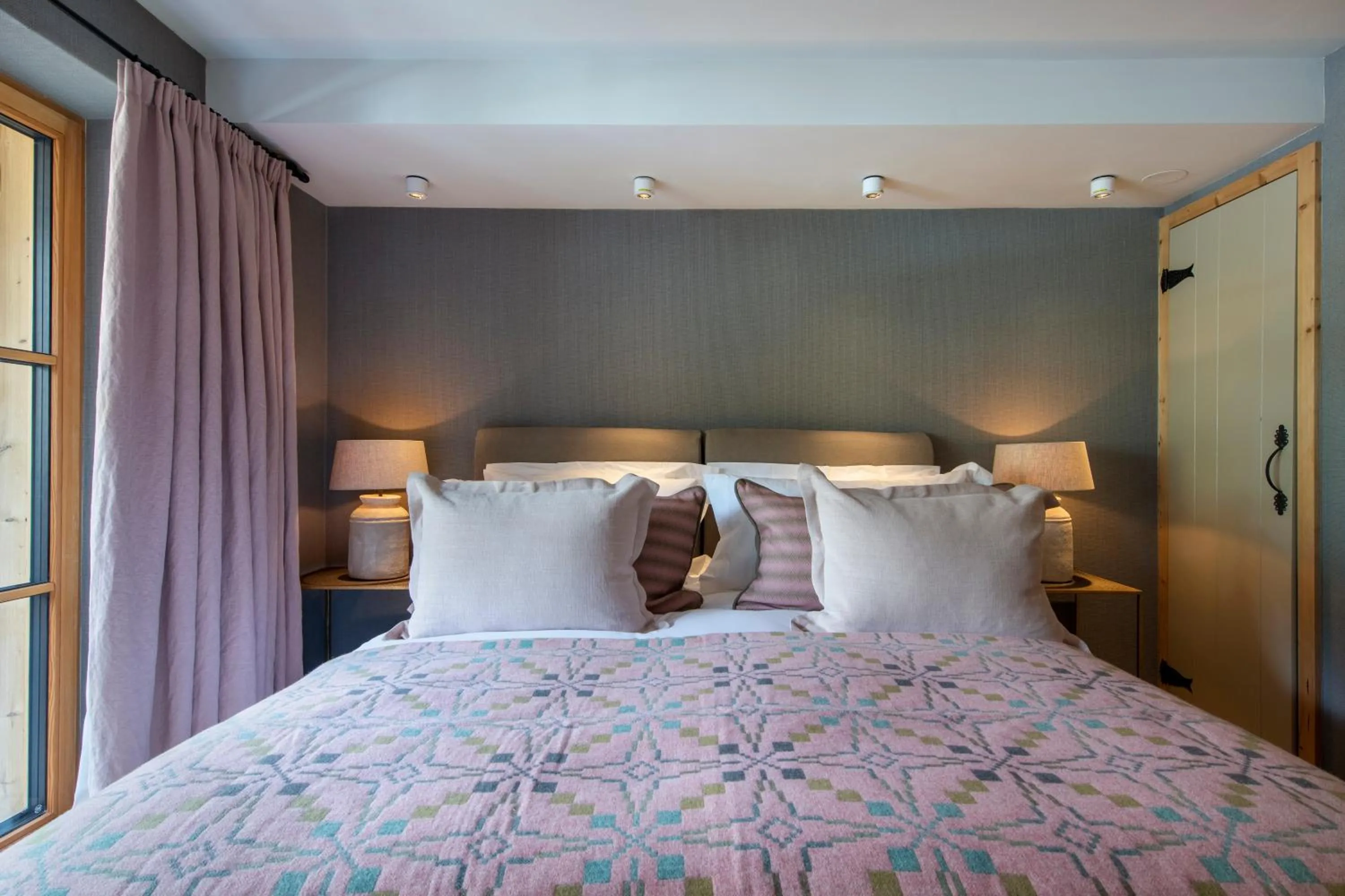 Bed in Brunnenhof Luxury Apartments