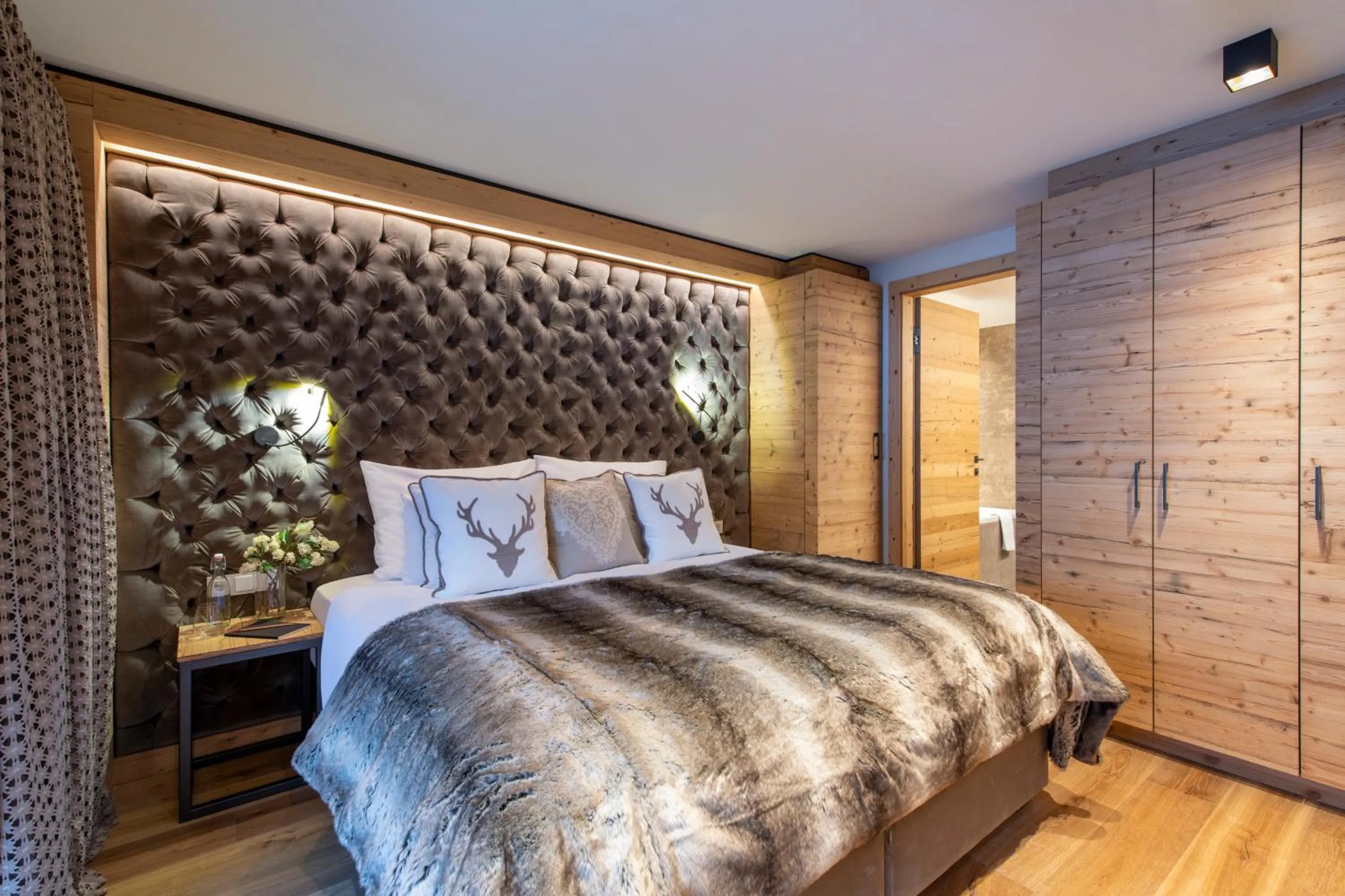 Bed in Brunnenhof Luxury Apartments