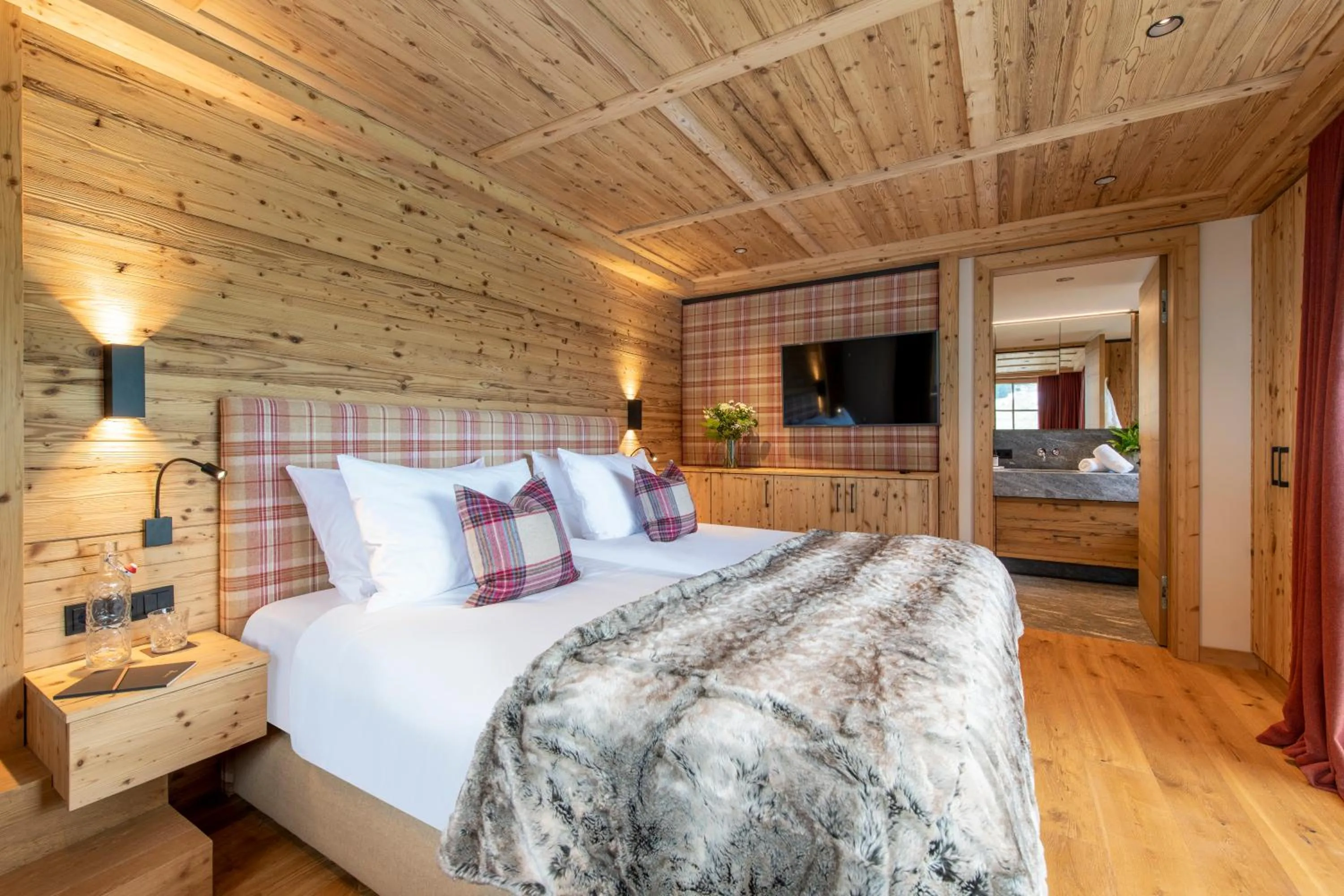 Bed in Brunnenhof Luxury Apartments