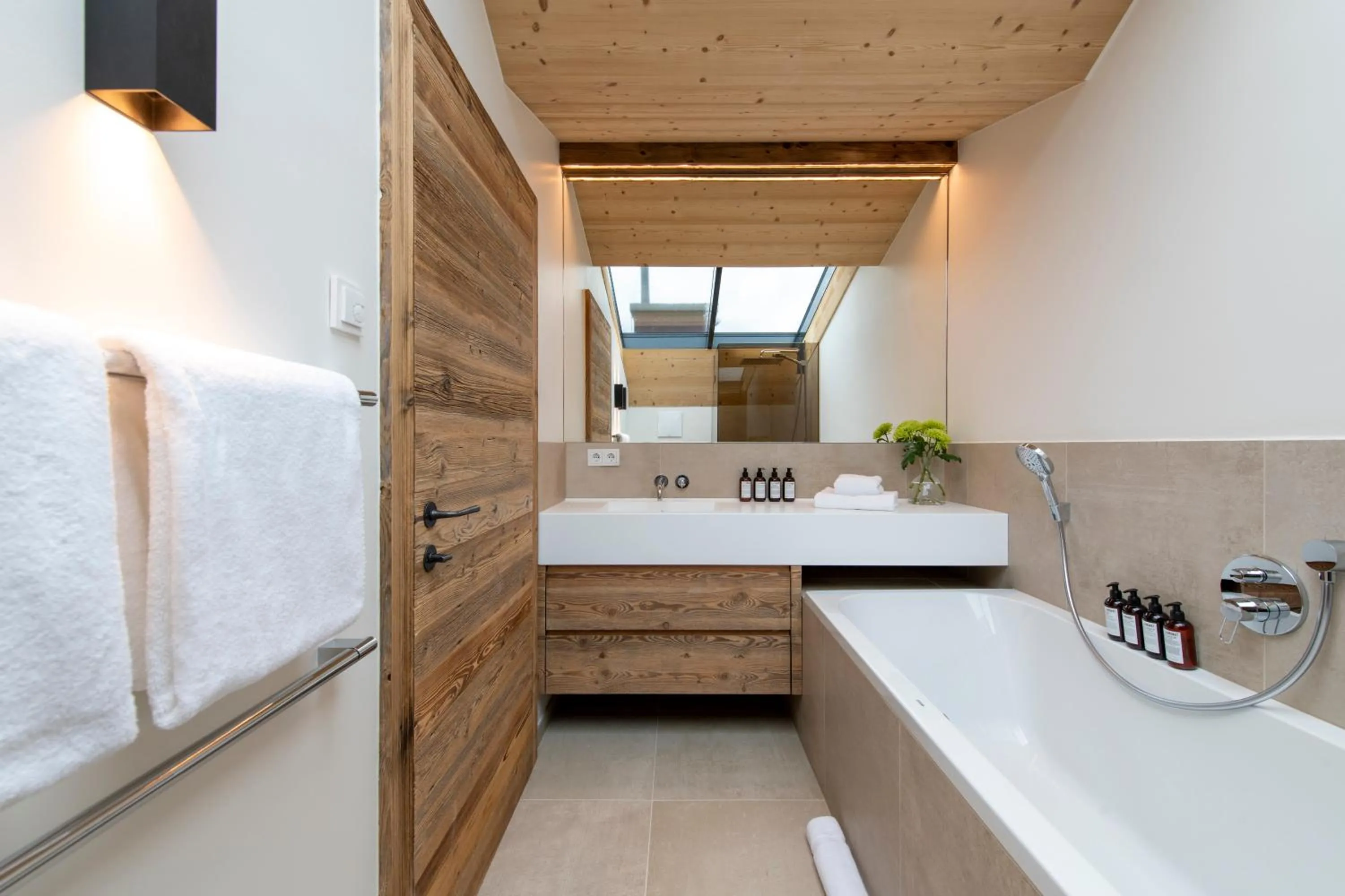 Bed in Brunnenhof Luxury Apartments