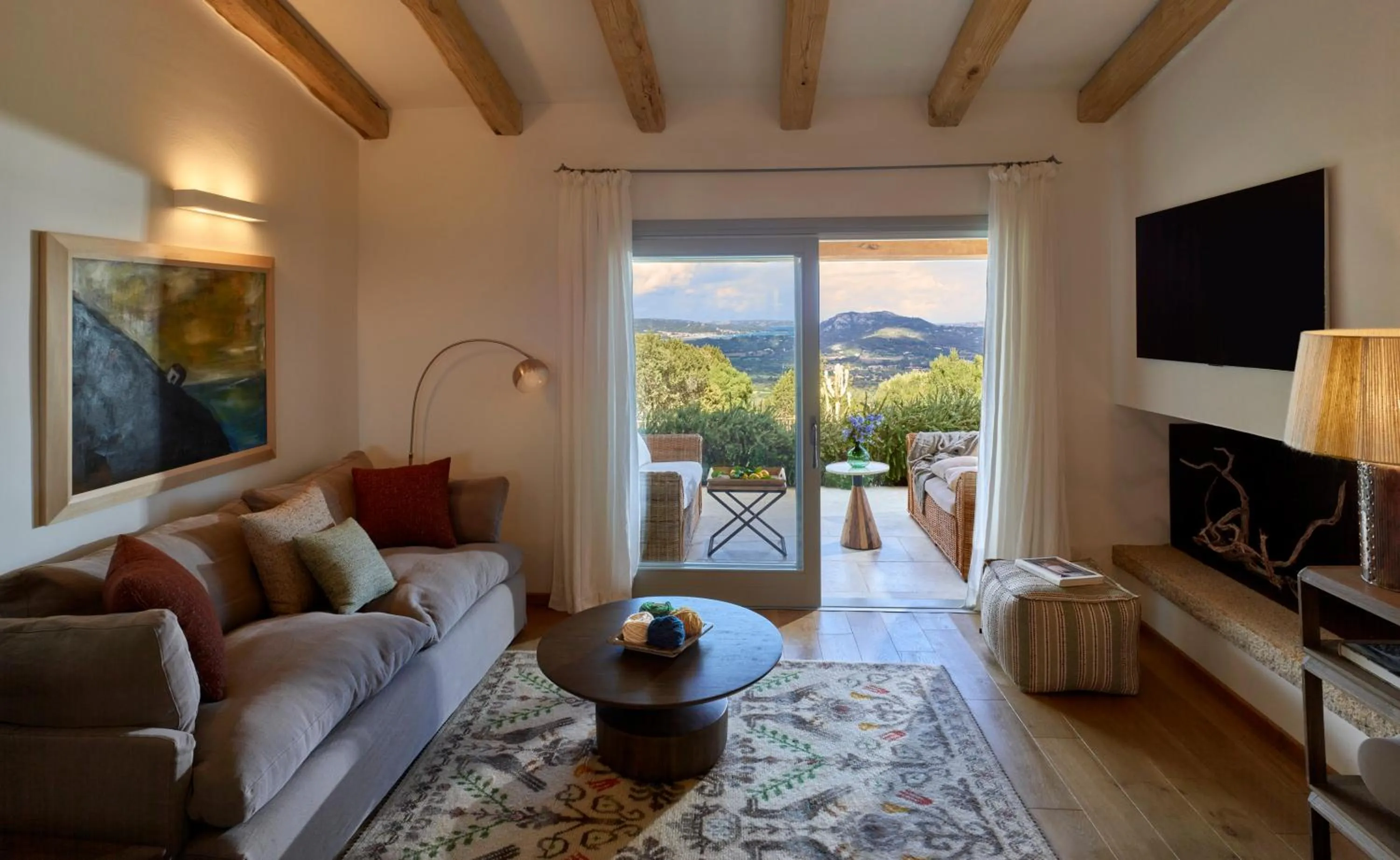 Communal lounge/ TV room in Cascioni Eco Retreat