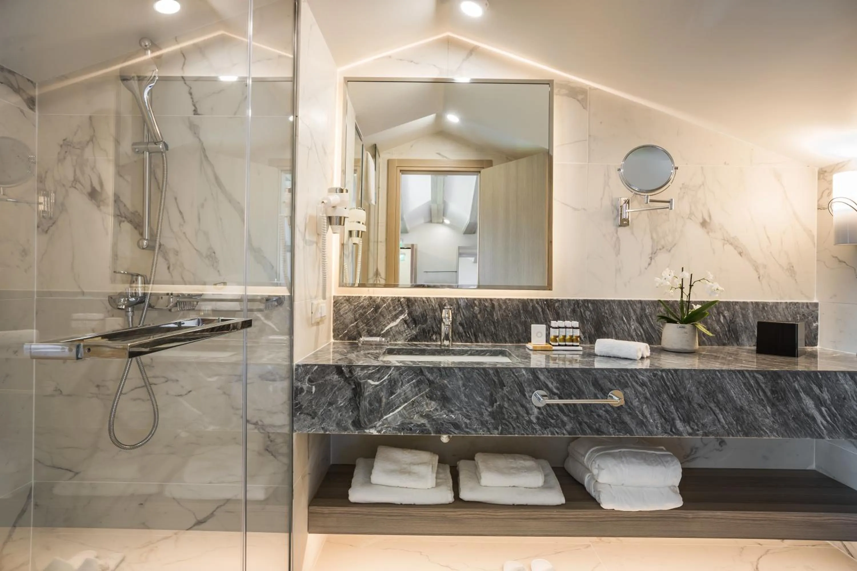 Bathroom in Electra Kefalonia Hotel & Spa