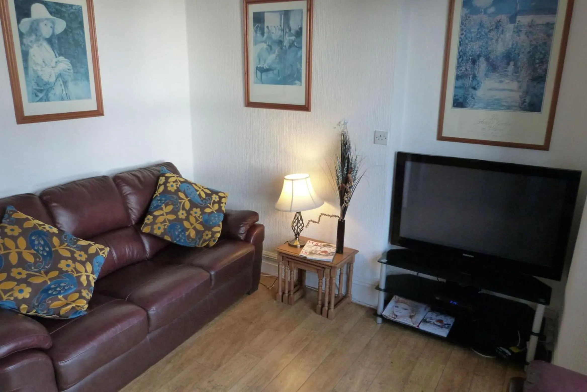 Living room in Hurst Dene Aparthotel