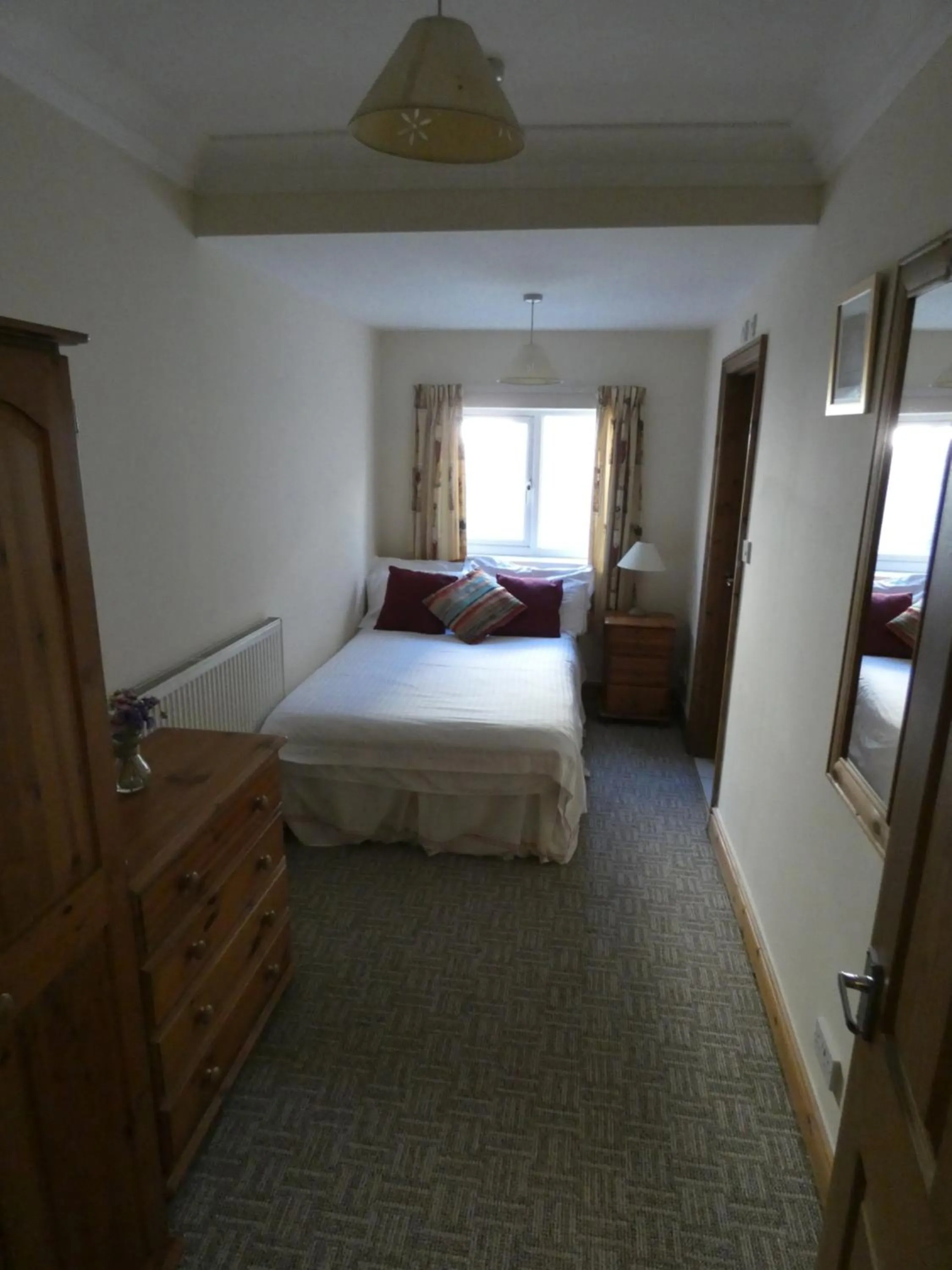 Bed in Hurst Dene Aparthotel