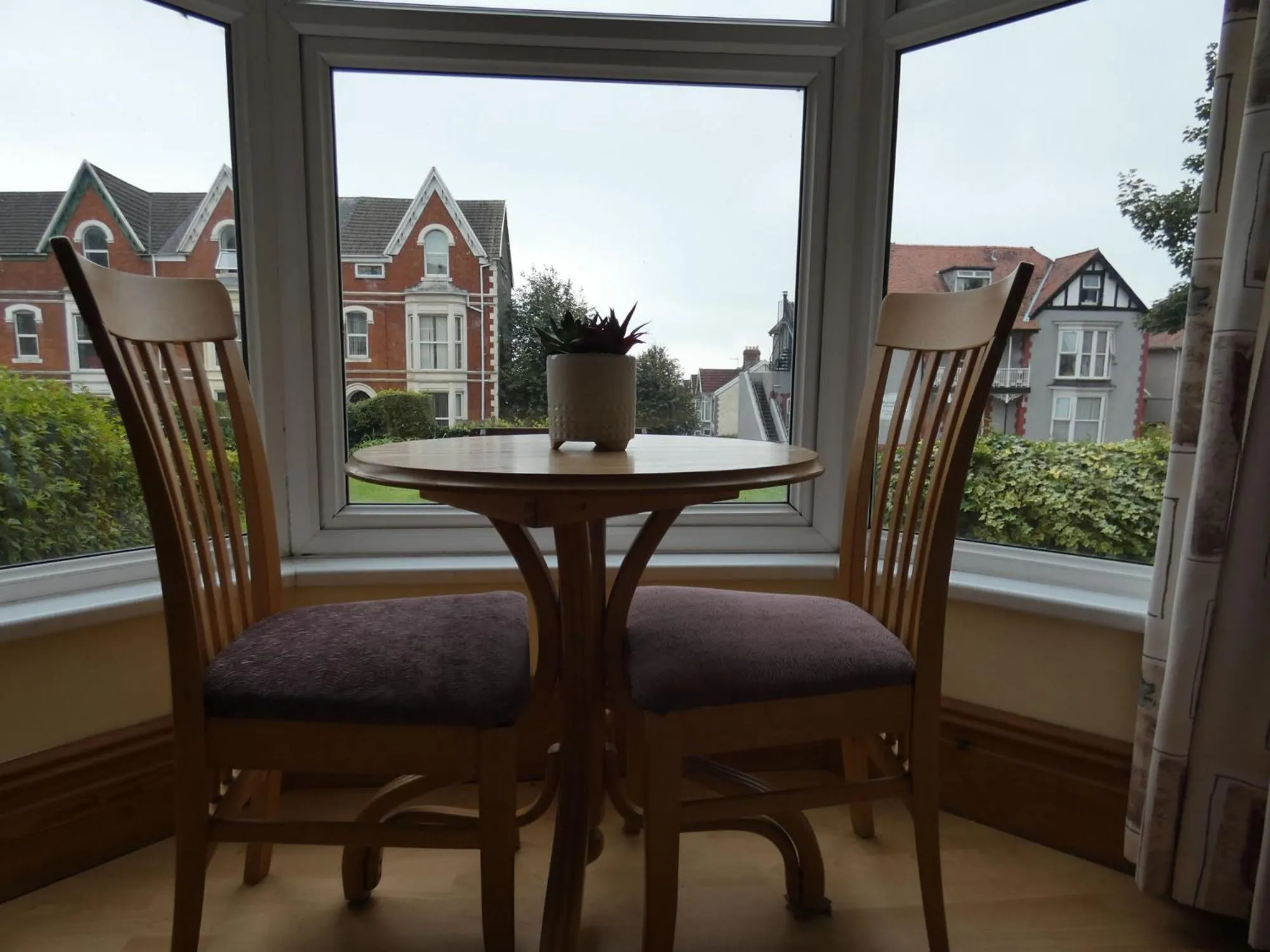 Hurst Dene Aparthotel