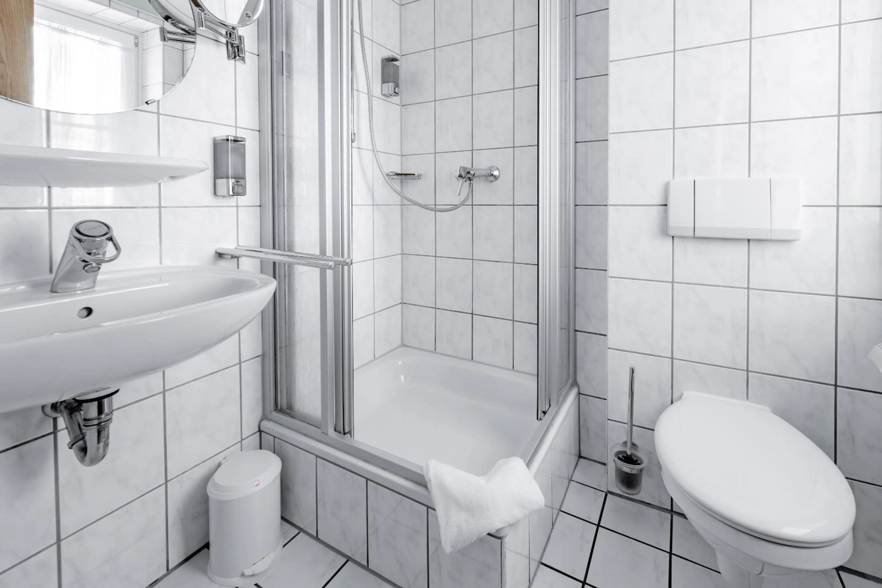 Bathroom in Hotel Domschatz