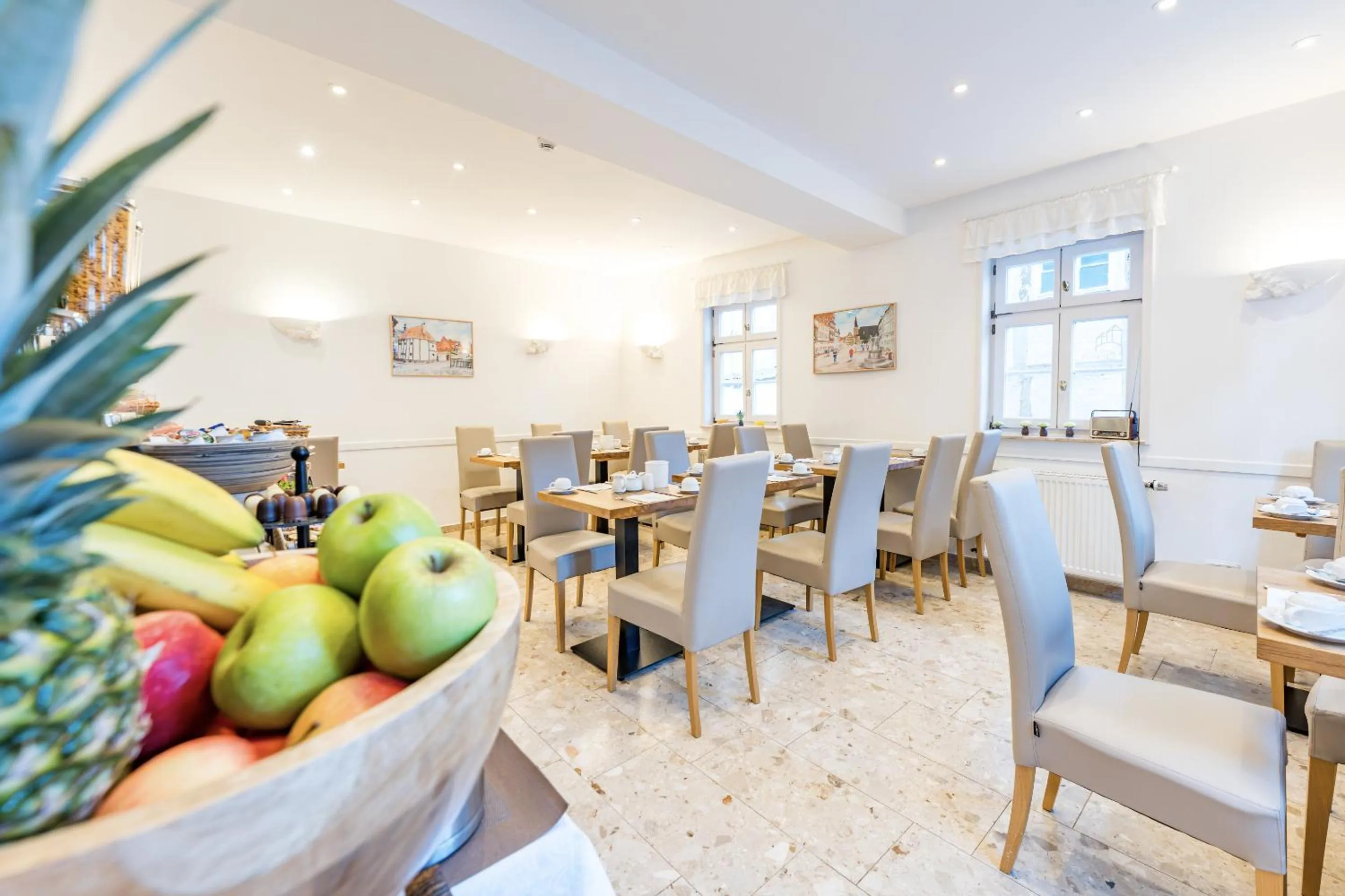 Breakfast in Hotel Domschatz