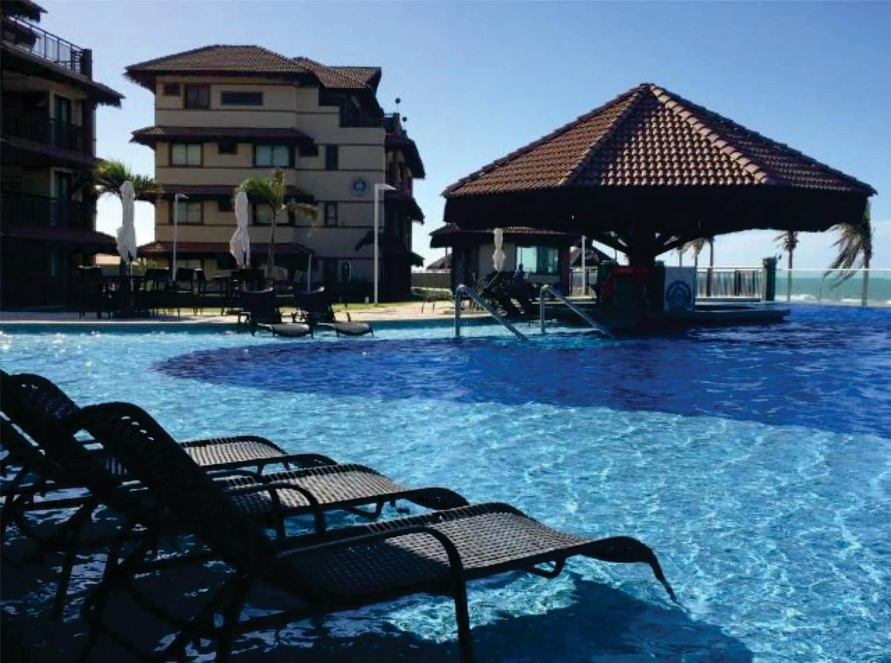 sunbed in Manhattan Beach Riviera