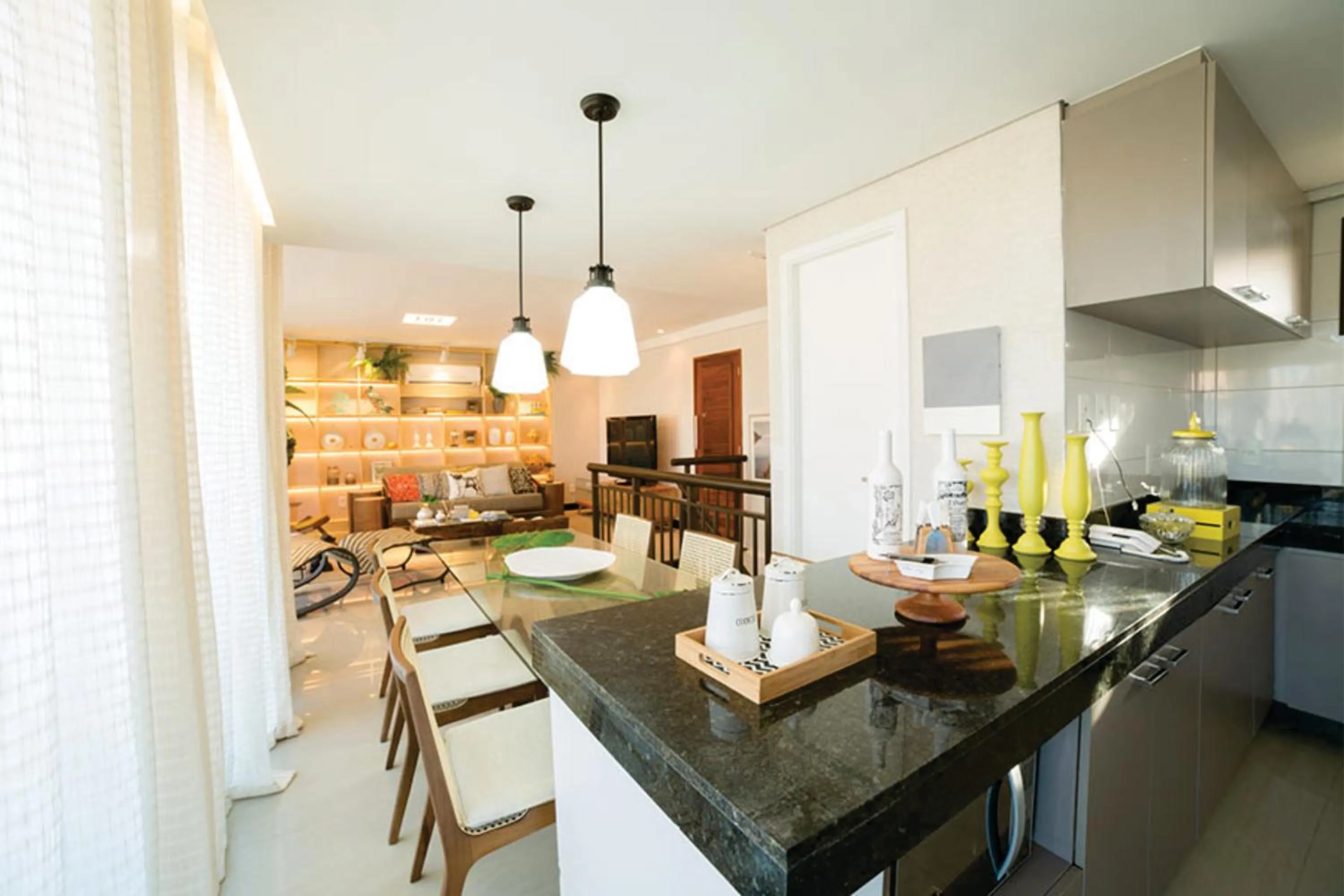 Kitchen or kitchenette in Manhattan Beach Riviera