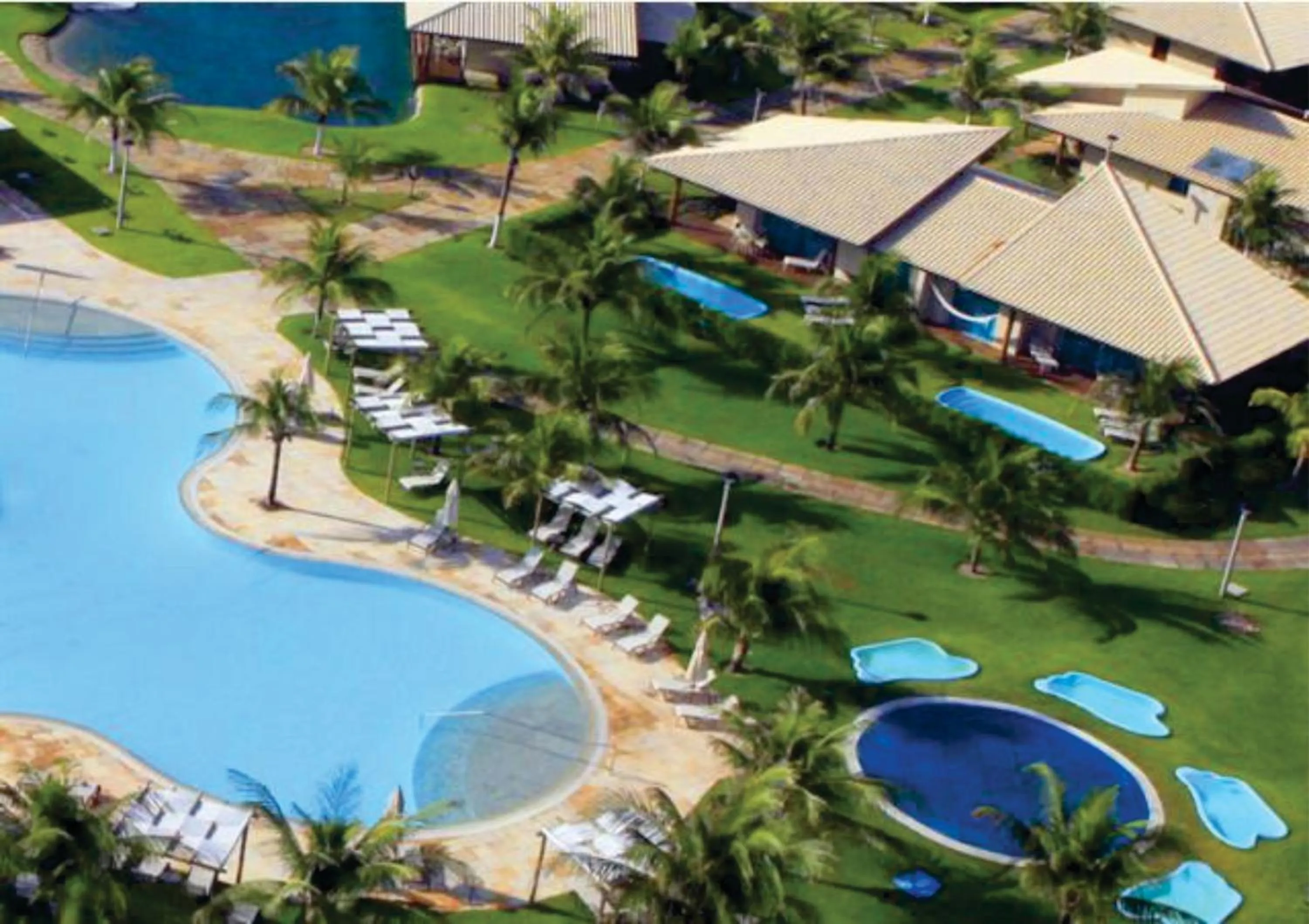 Bird's eye view in Manhattan Beach Riviera