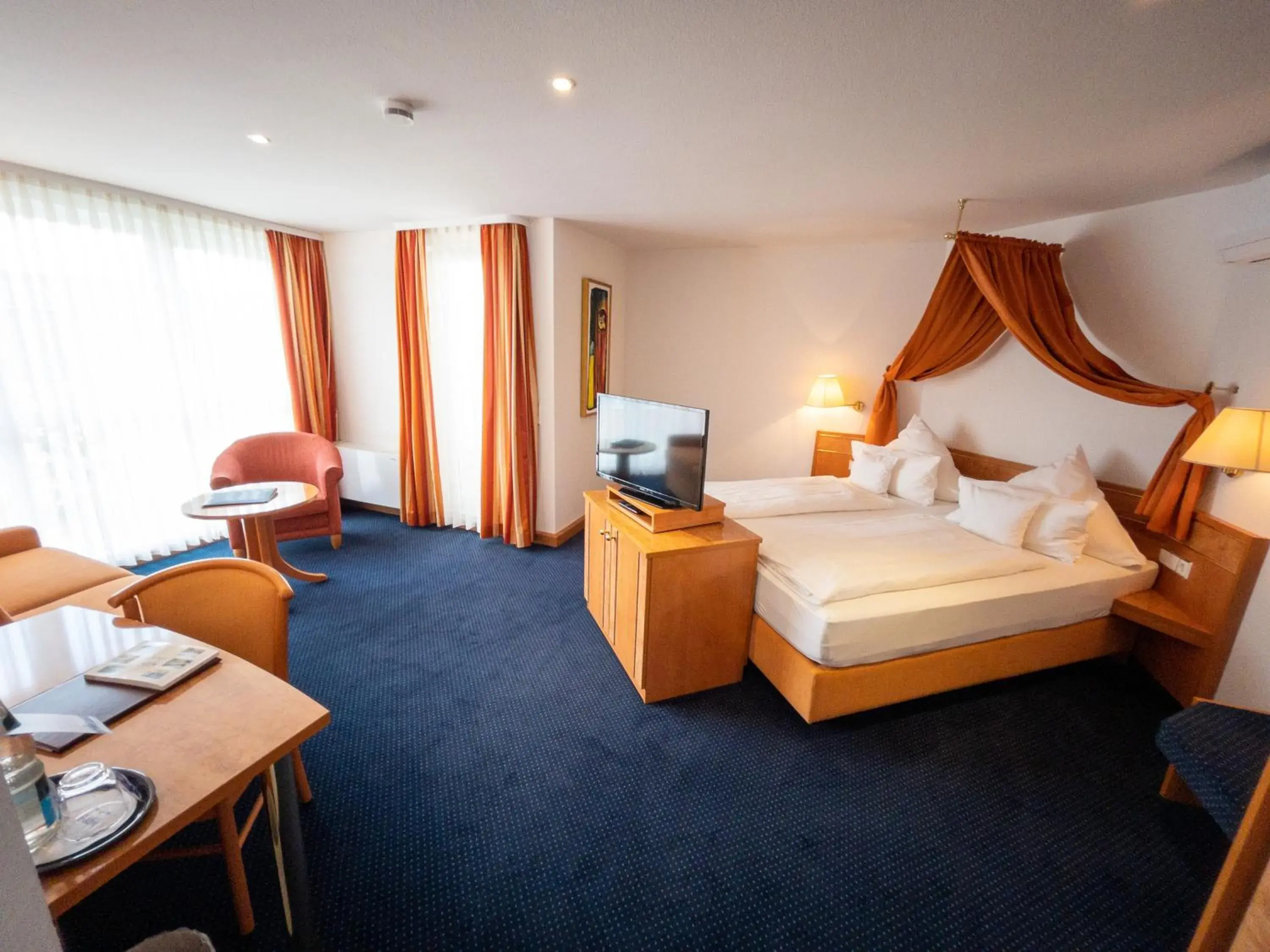 Junior Suite with Balcony in Atrium Hotel Baden Junior Suite with Balcony in Atrium Hotel Baden