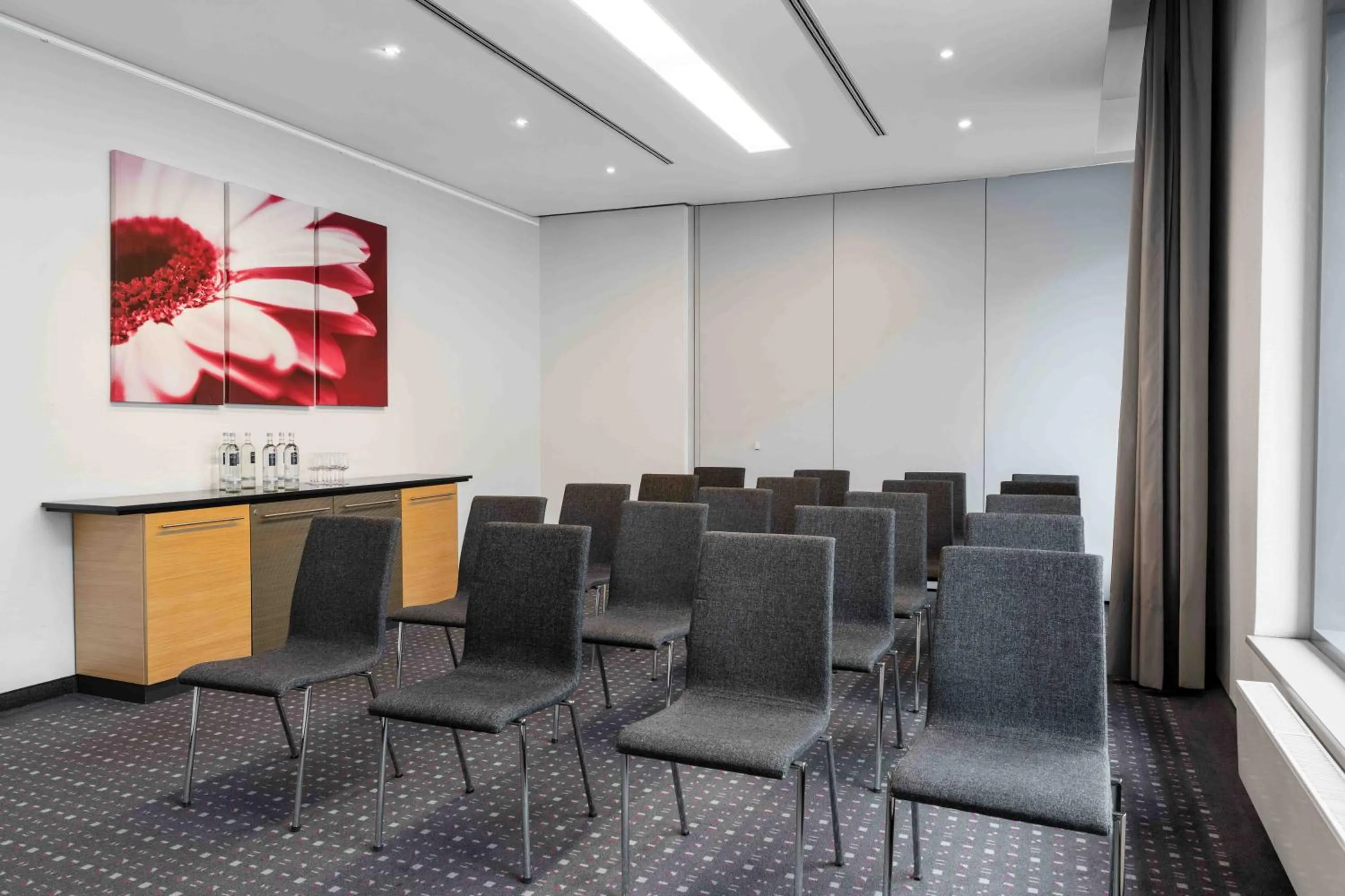 Meeting/conference room in Ramada by Wyndham Essen