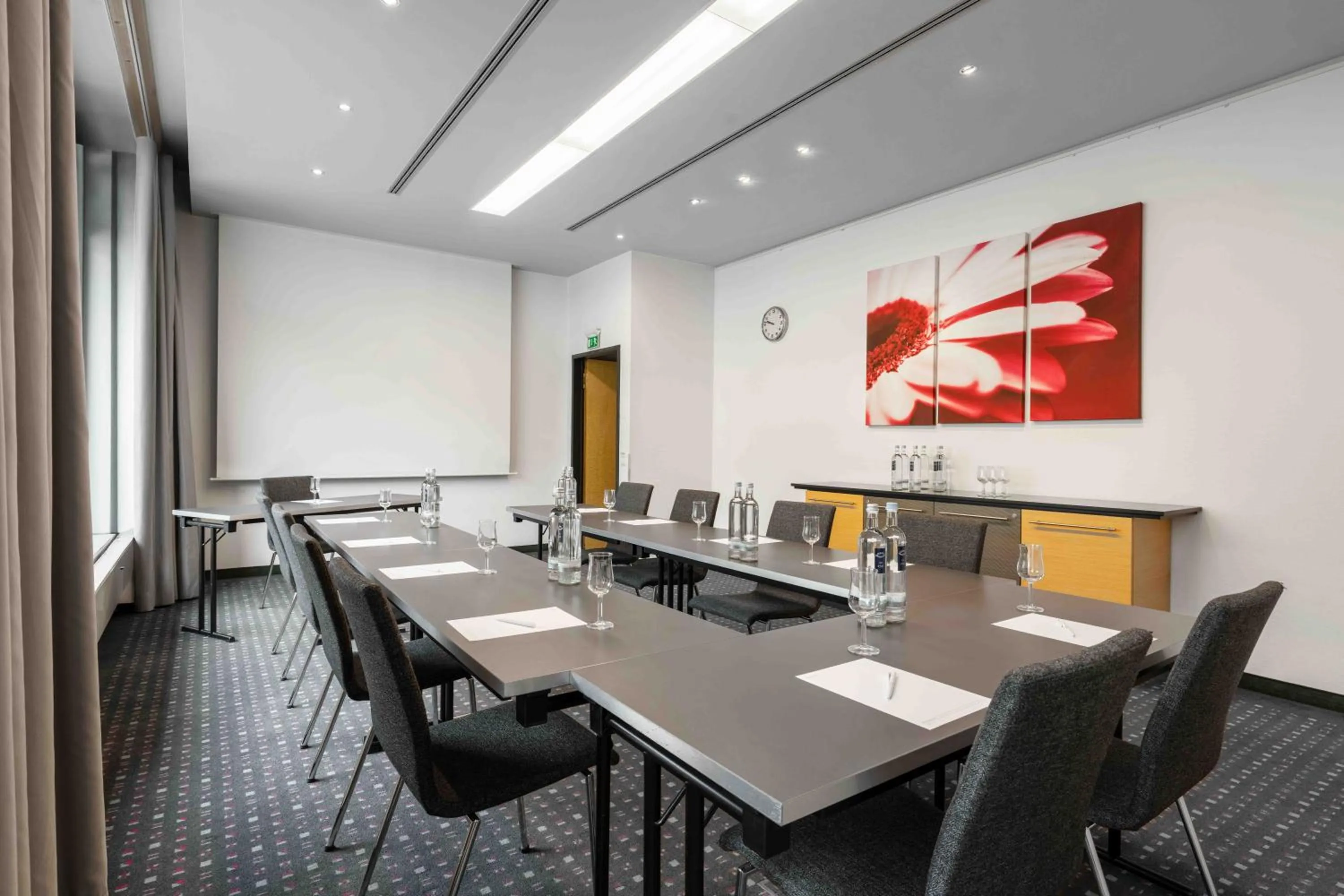 Meeting/conference room in Ramada by Wyndham Essen