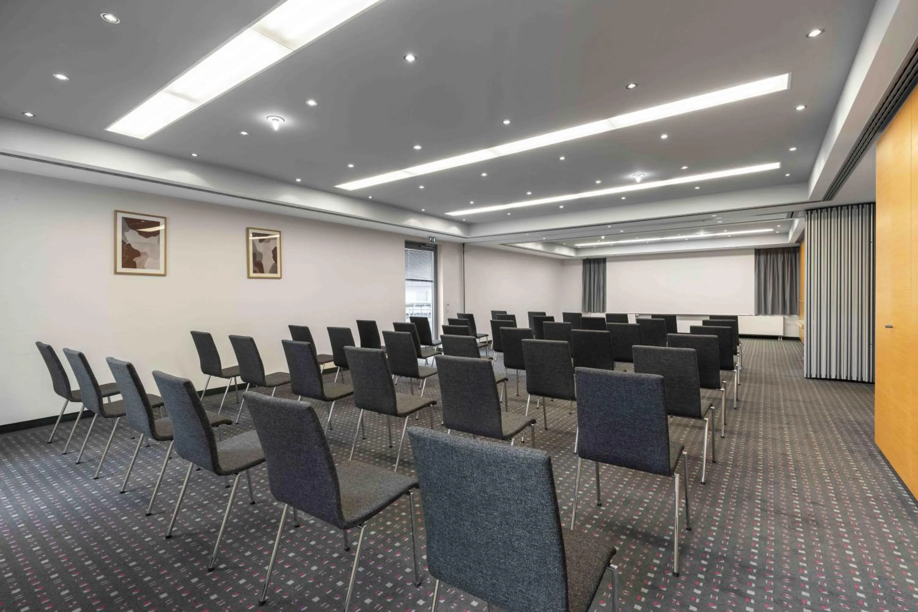 Meeting/conference room in Ramada by Wyndham Essen