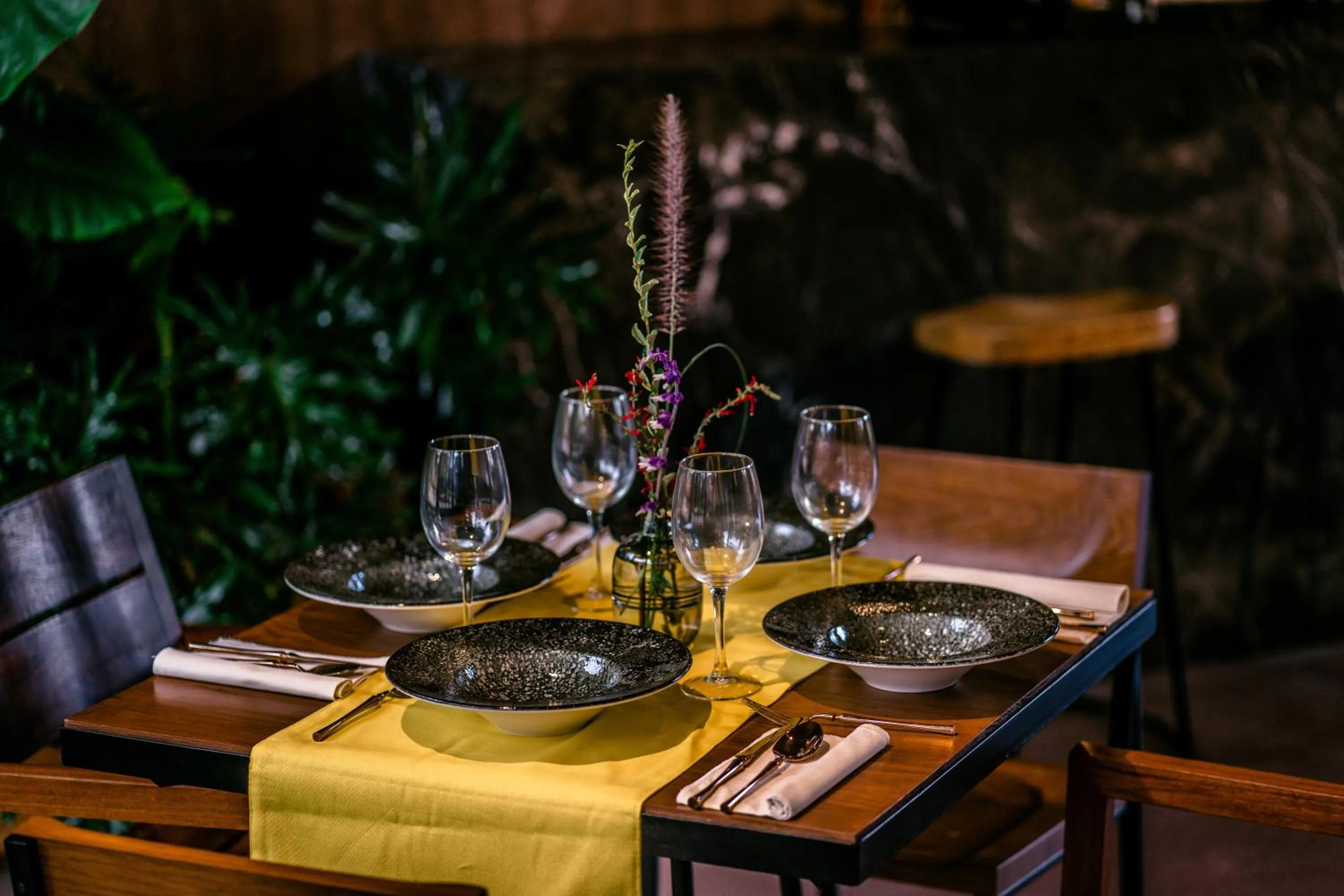 Restaurant/places to eat in Casa de Agua