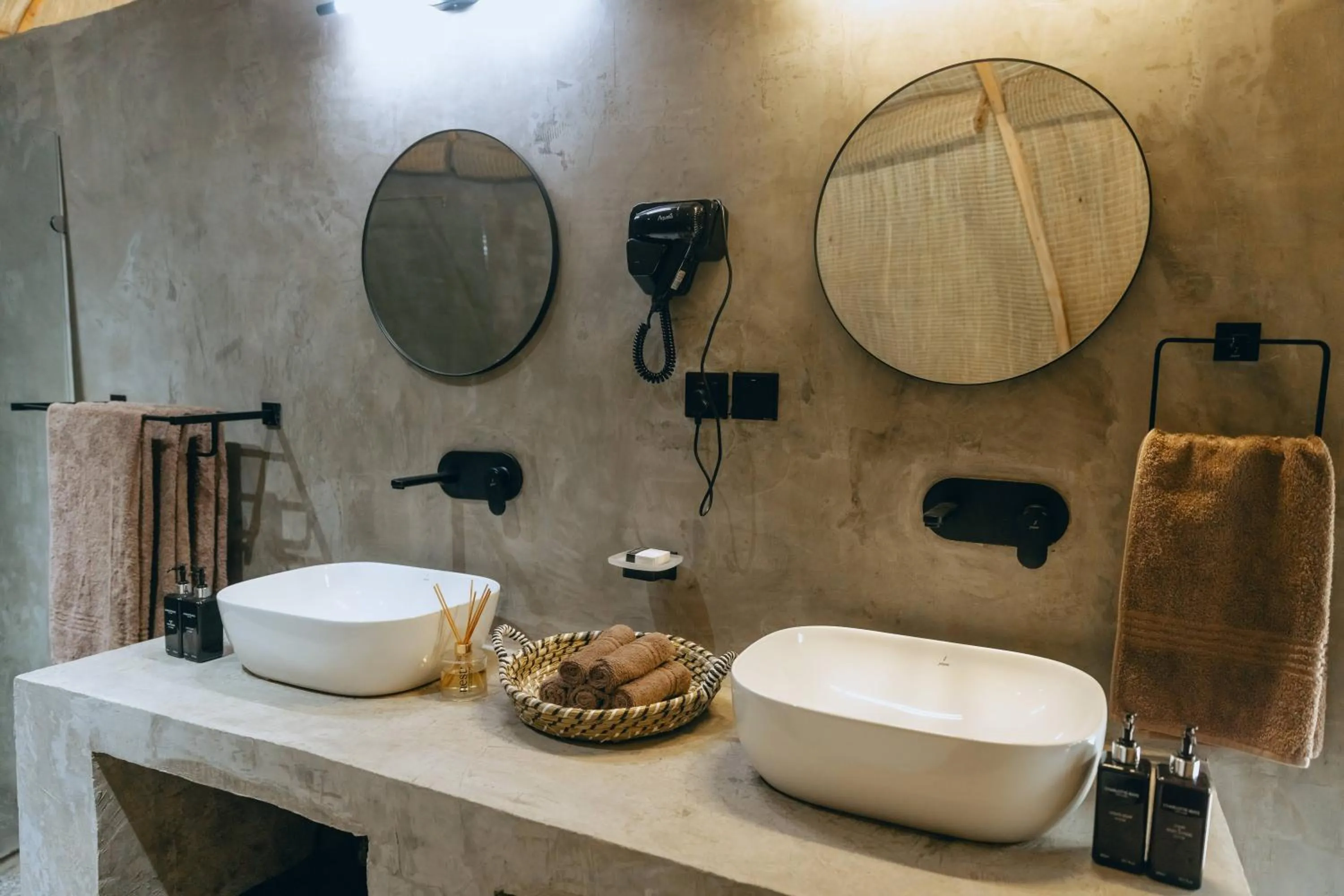 Amarembo by Touch Down