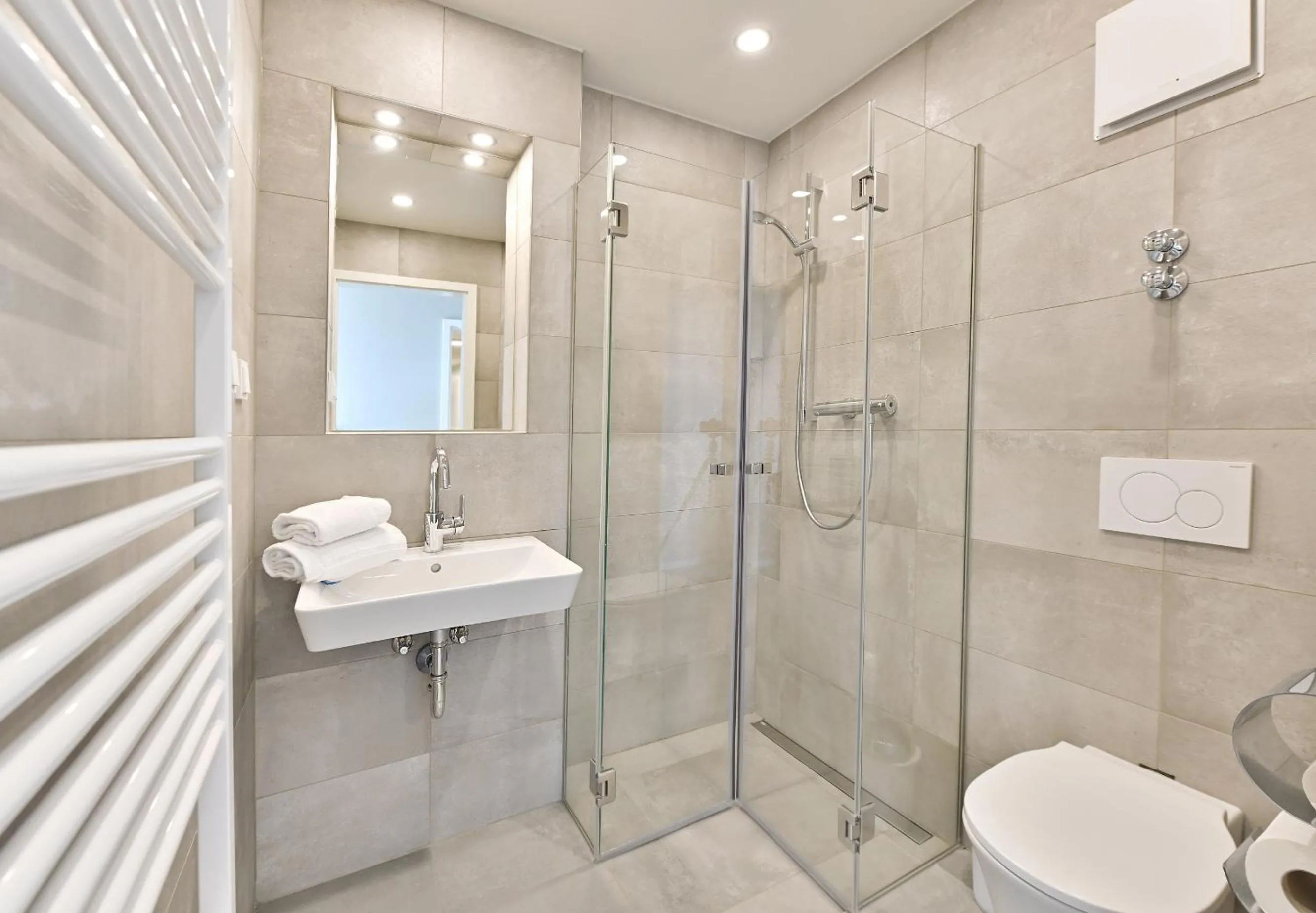 Bathroom in Hotel- & Ferienanlage Kapitäns-Häuser Breege