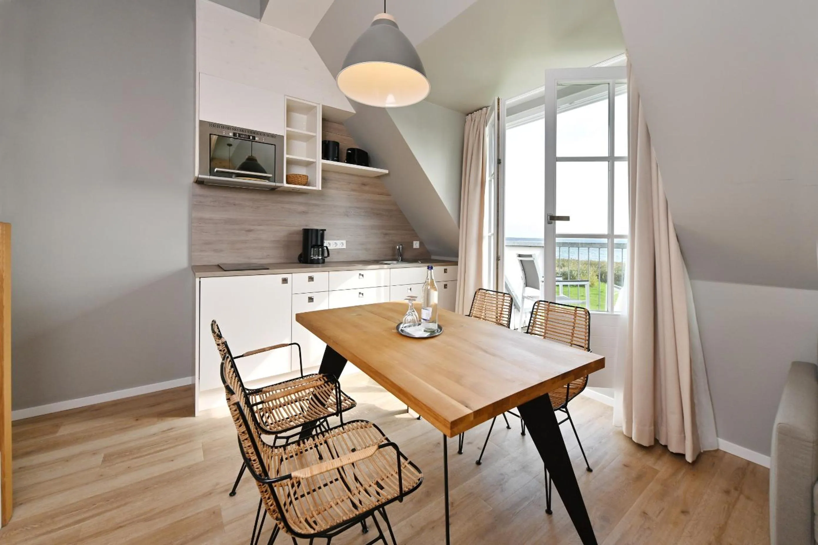 Kitchen or kitchenette in Hotel- & Ferienanlage Kapitäns-Häuser Breege