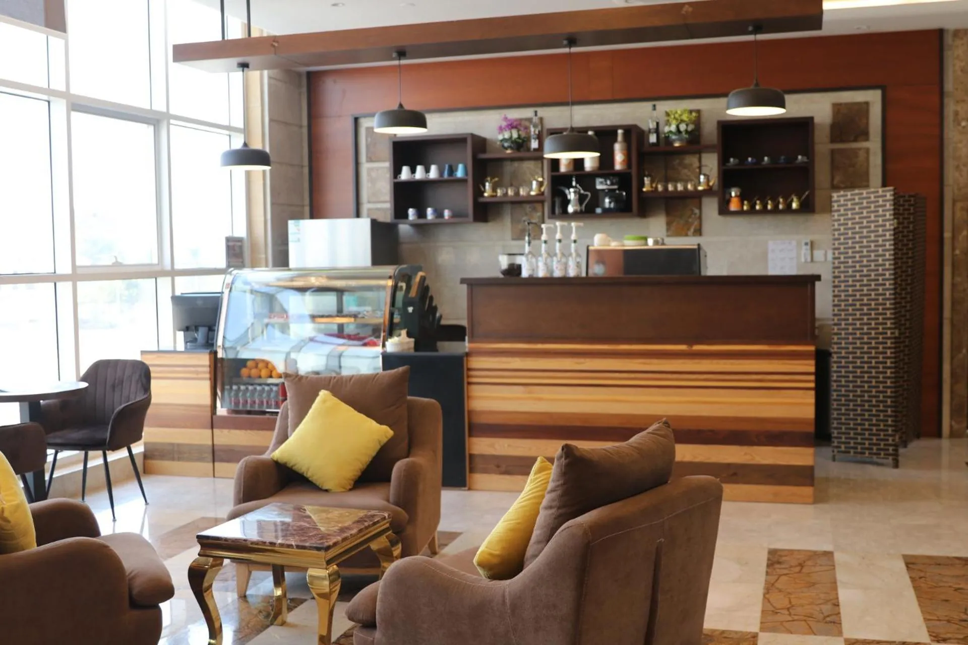 Restaurant/places to eat in فندق درة الرؤية